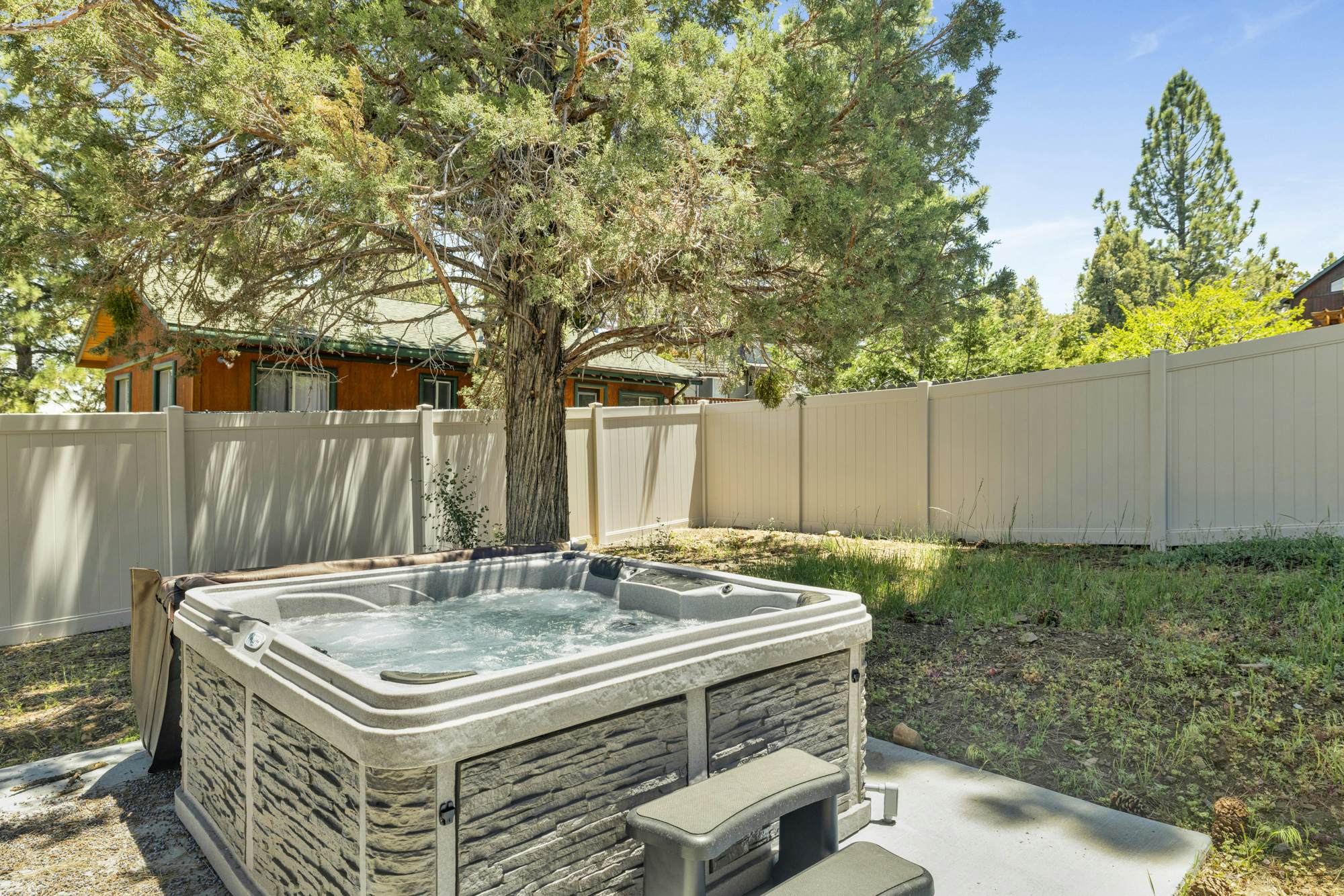 2530-Moonridge Heaven