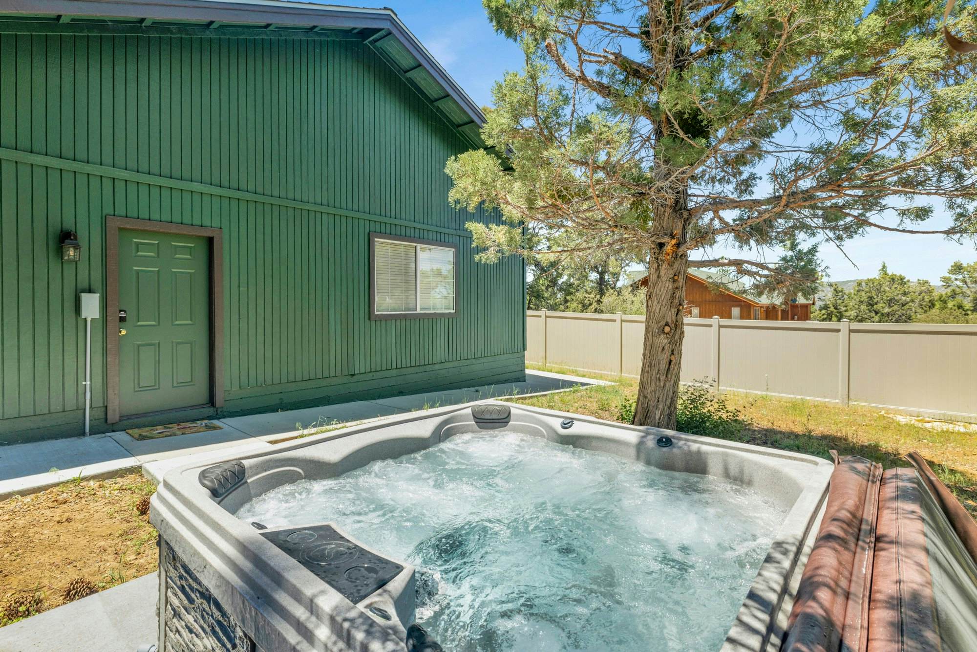 2530-Moonridge Heaven