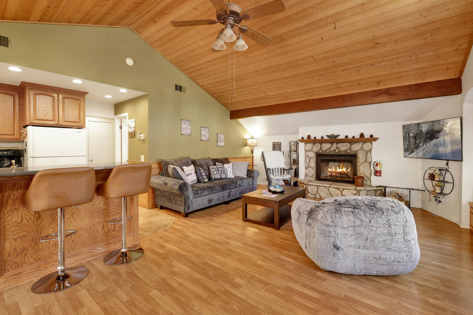 2538-Serene Splendors