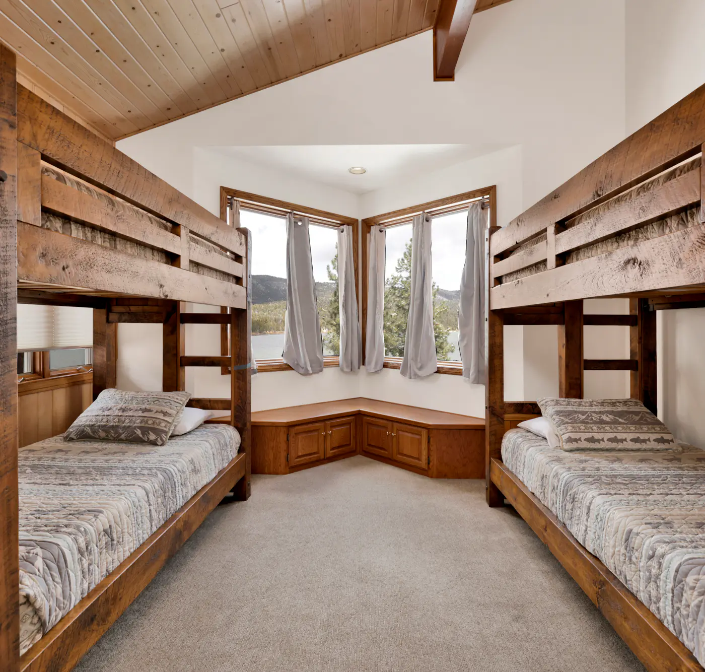 Bear Lake Lodge #2547