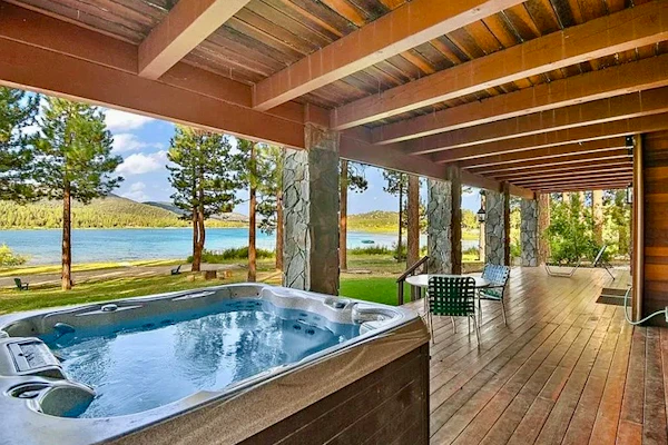 Bear Lake Lodge Lakefront | Incredible Lake House Chalet