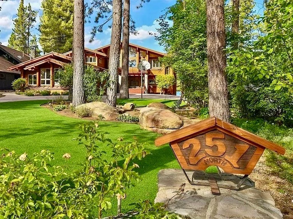 Bear Lake Lodge Lakefront | Incredible Lake House Chalet
