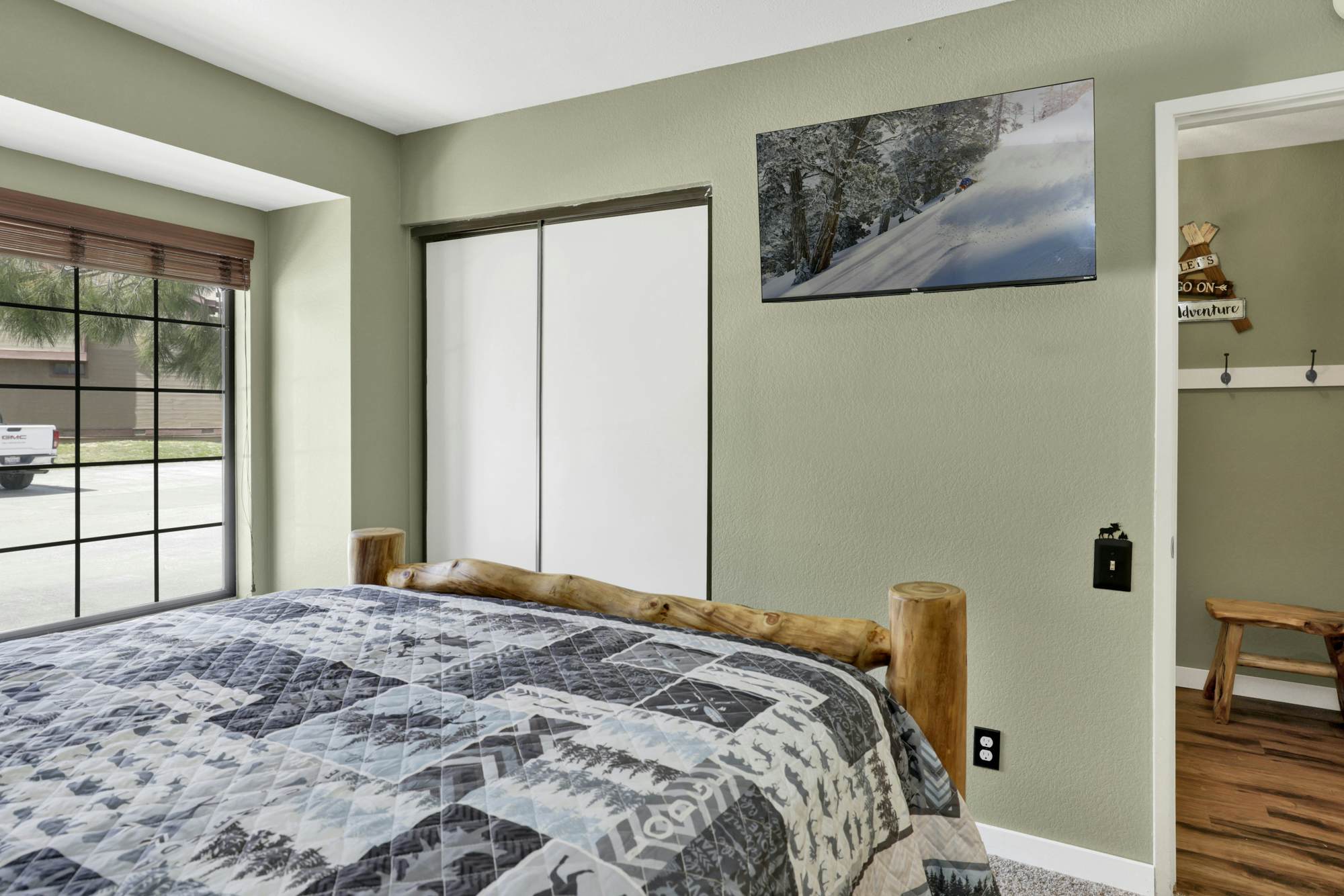 2548-Woodland Retreat