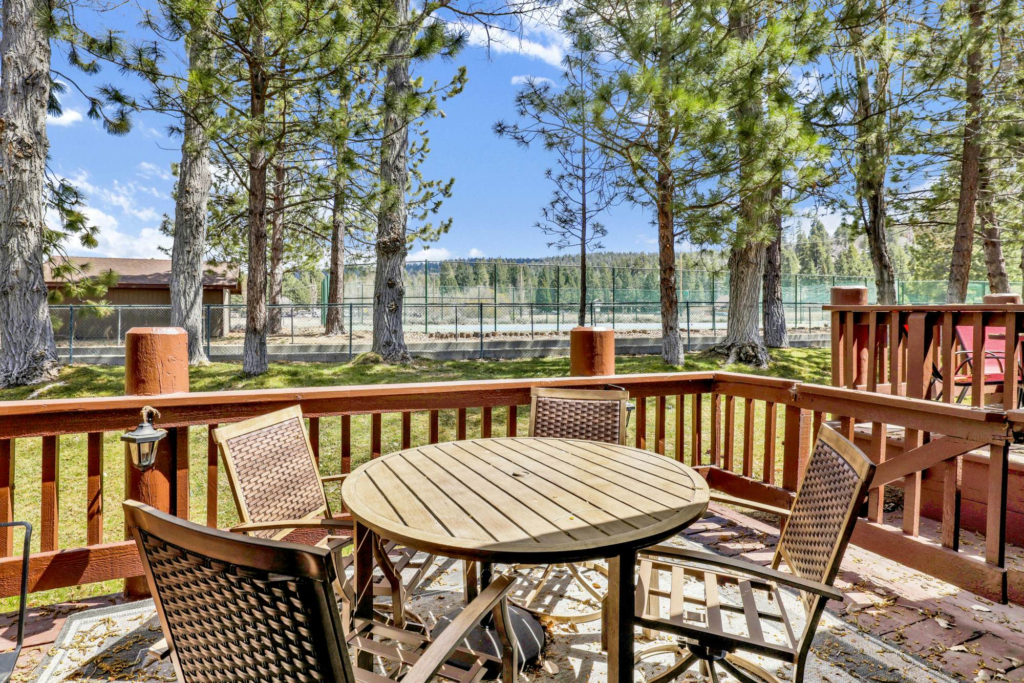 2548-Woodland Retreat