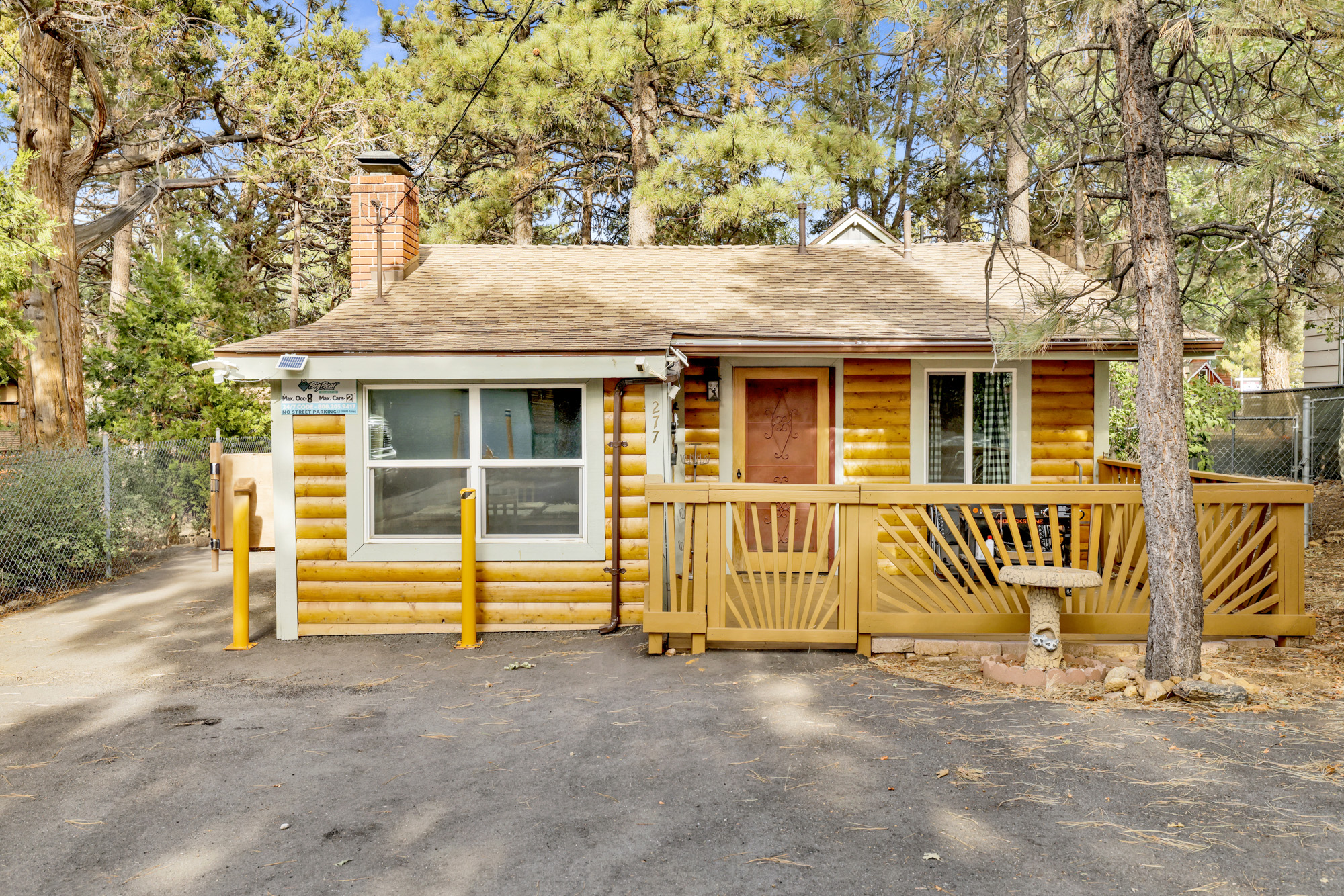 2559- Sugar Bear Chalet