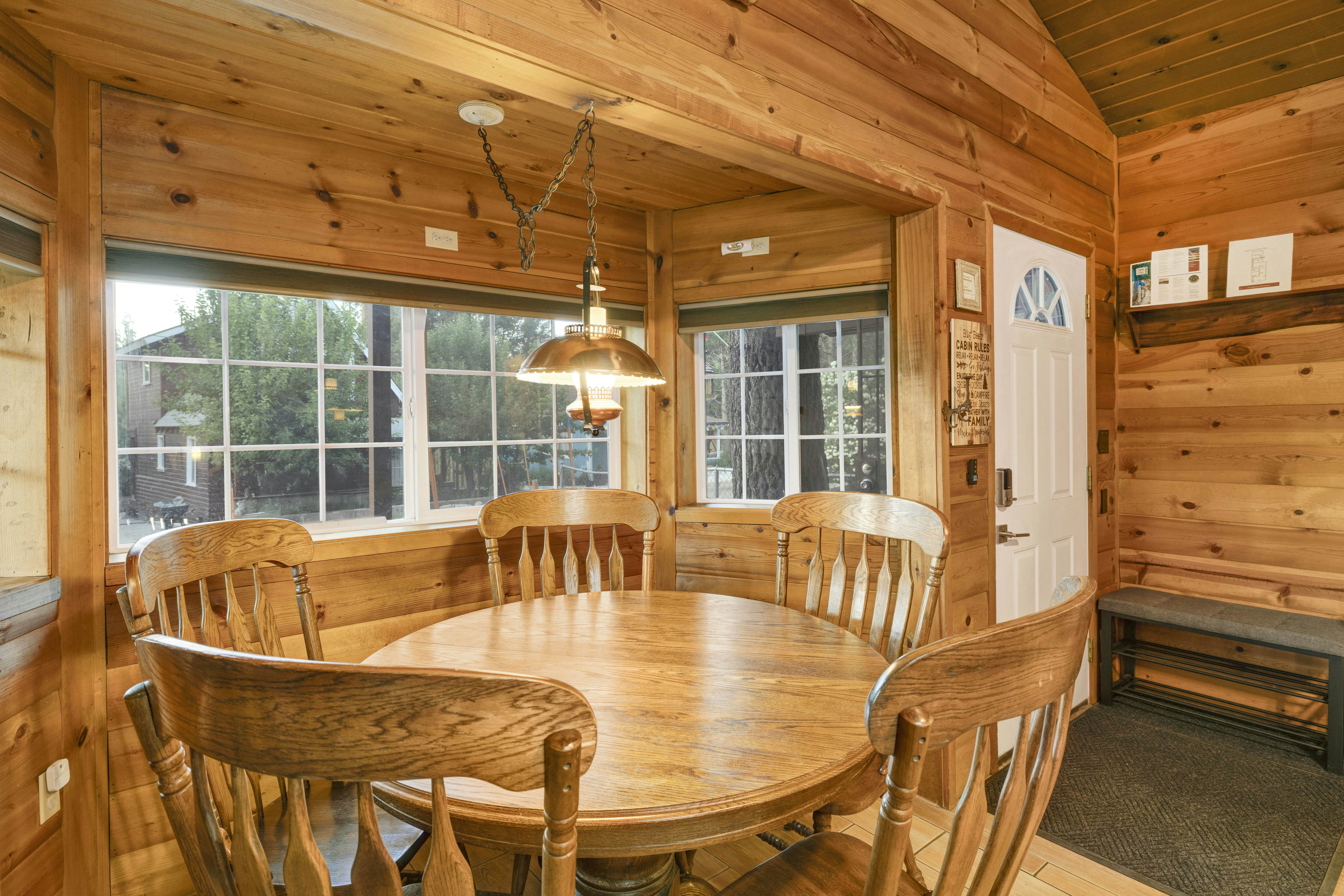 2560-Orchard Family Cabin