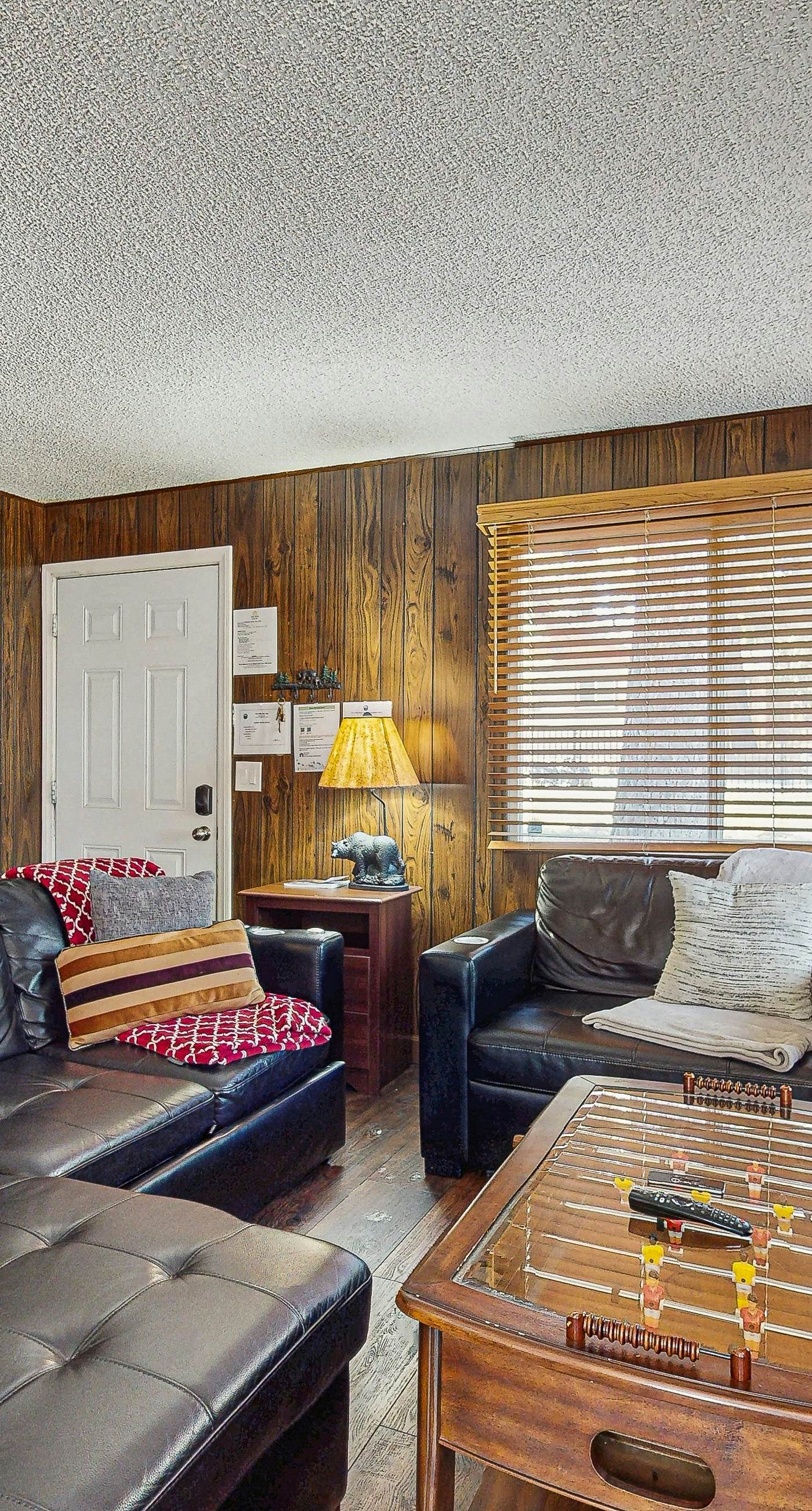 542-Meadow-Front Metcalf Bay Gem