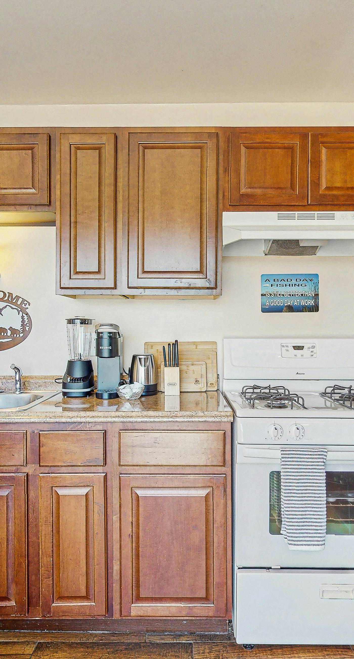 542-Meadow-Front Metcalf Bay Gem