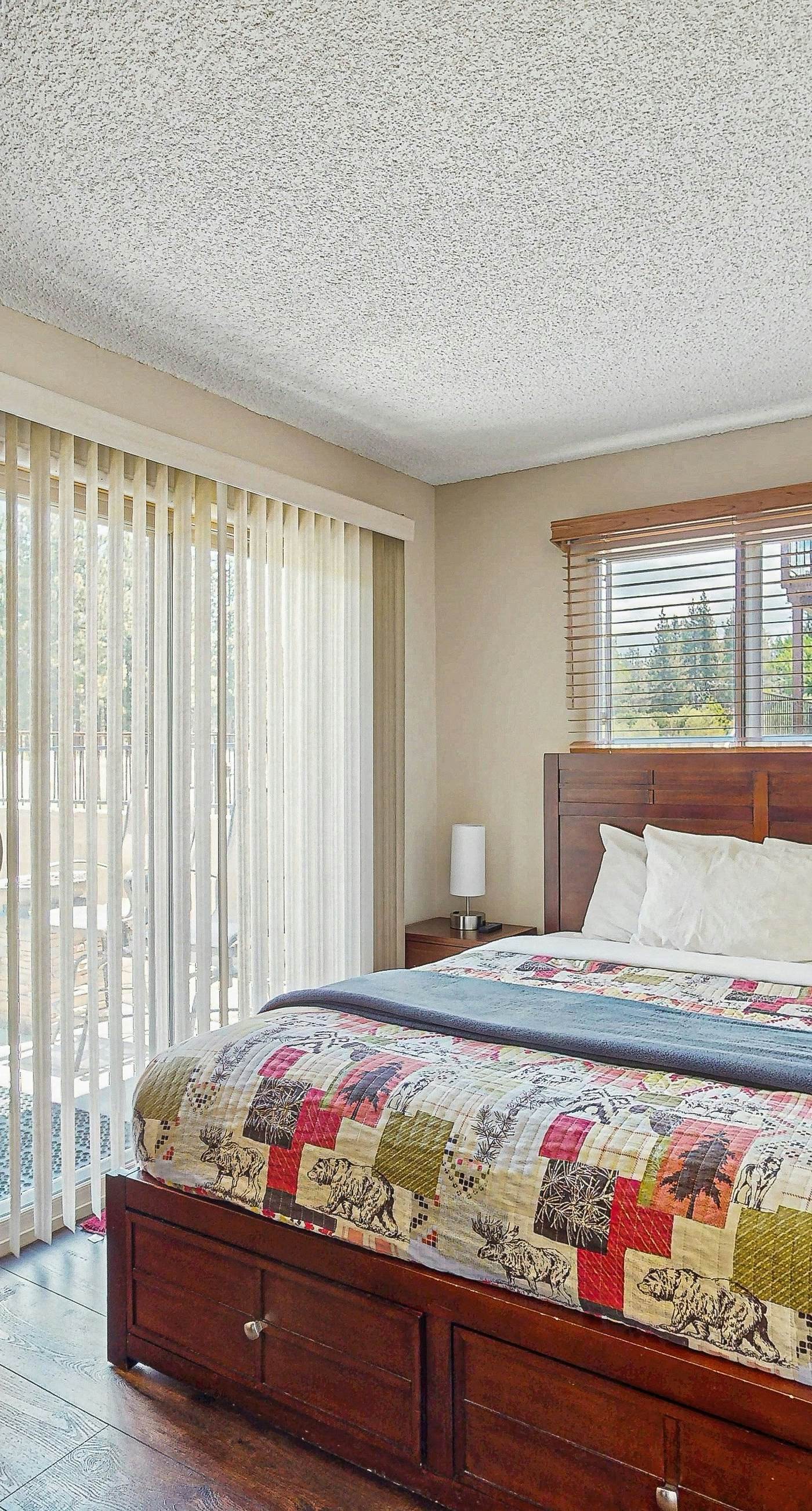 542-Meadow-Front Metcalf Bay Gem