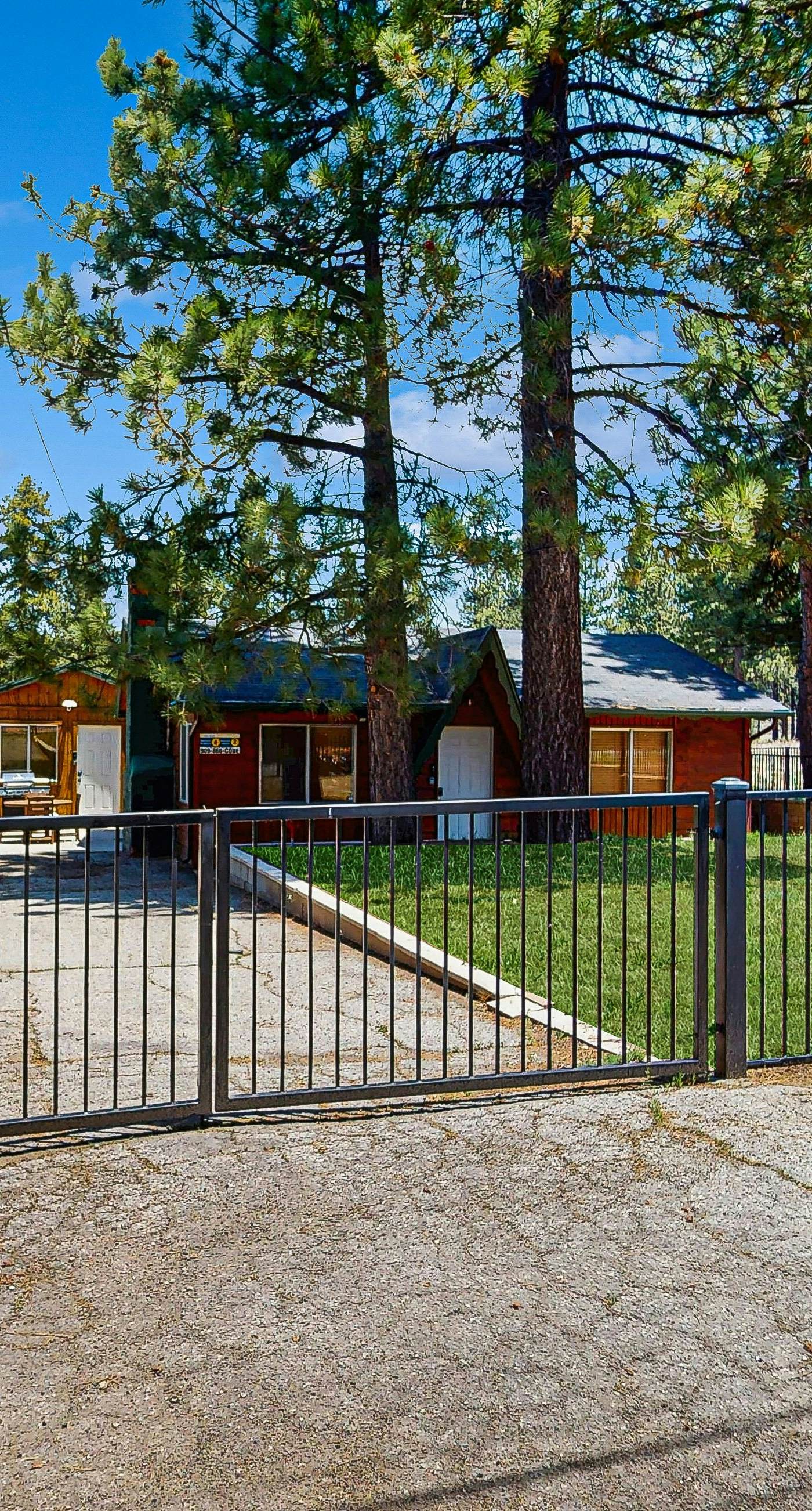 542-Meadow-Front Metcalf Bay Gem