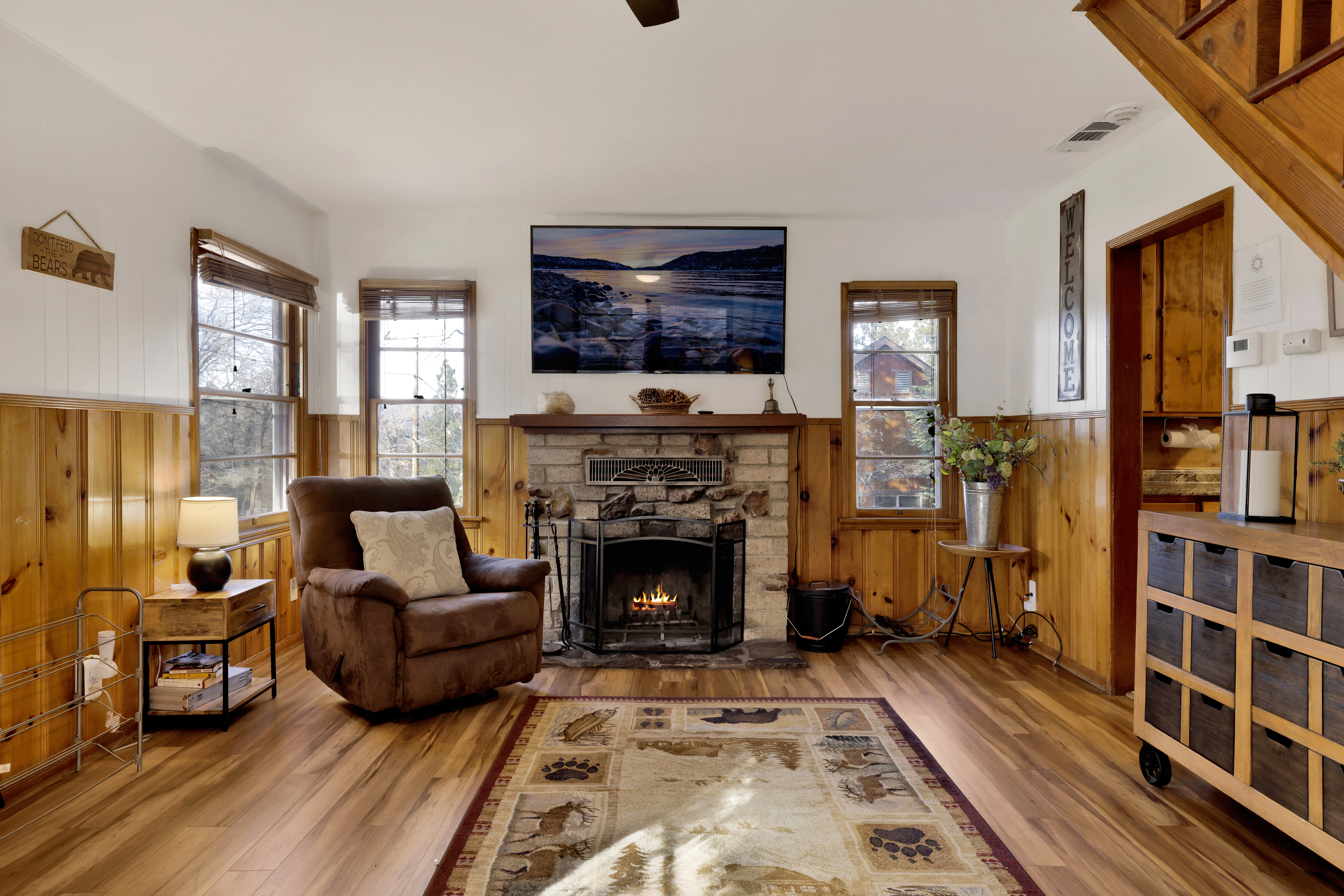 Cozy Cabin – End of Cul-De-Sac Retreat with Hot Tub, Fenced Yard, and Boat Parking | Near Village