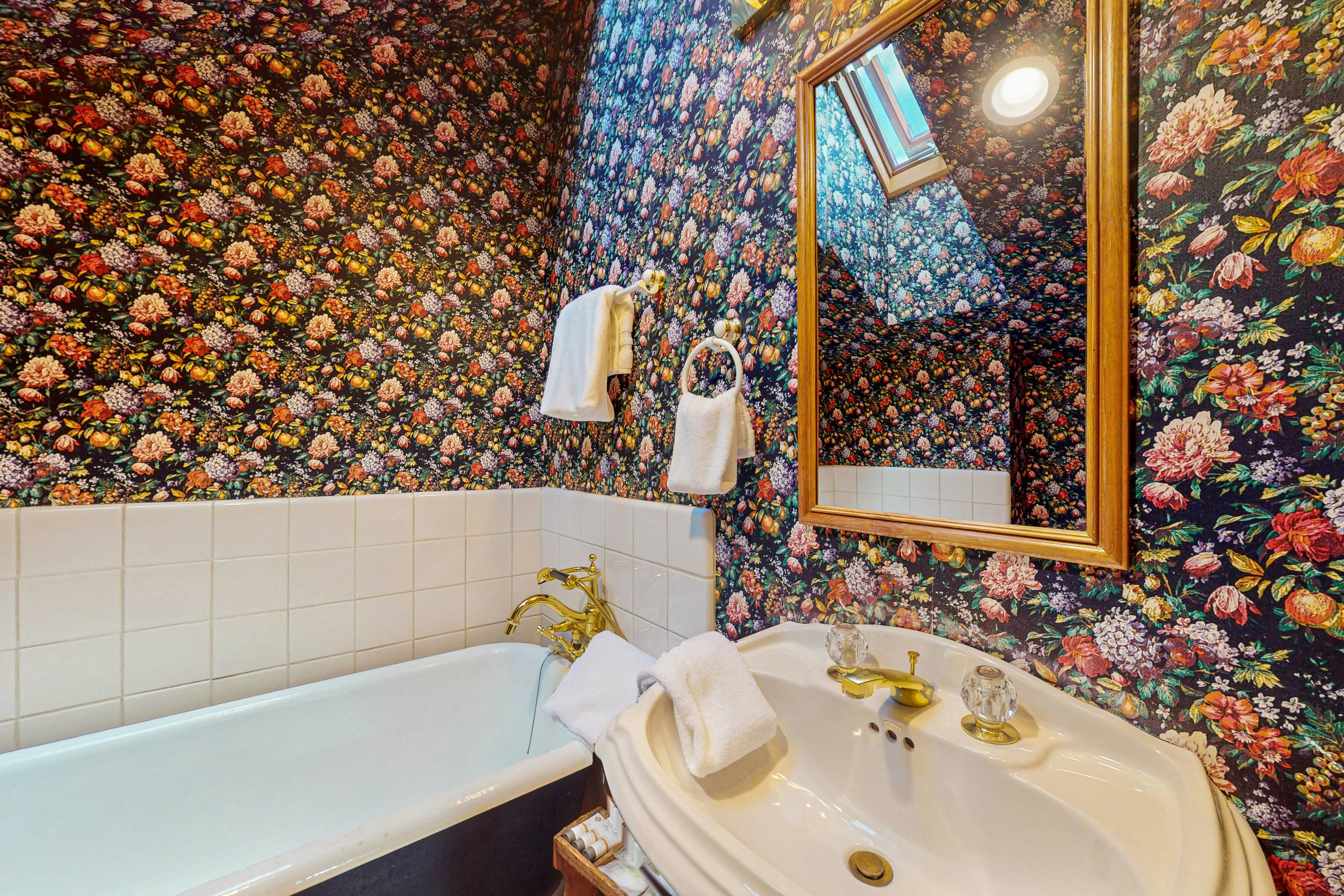 569-Branchwater Lodge