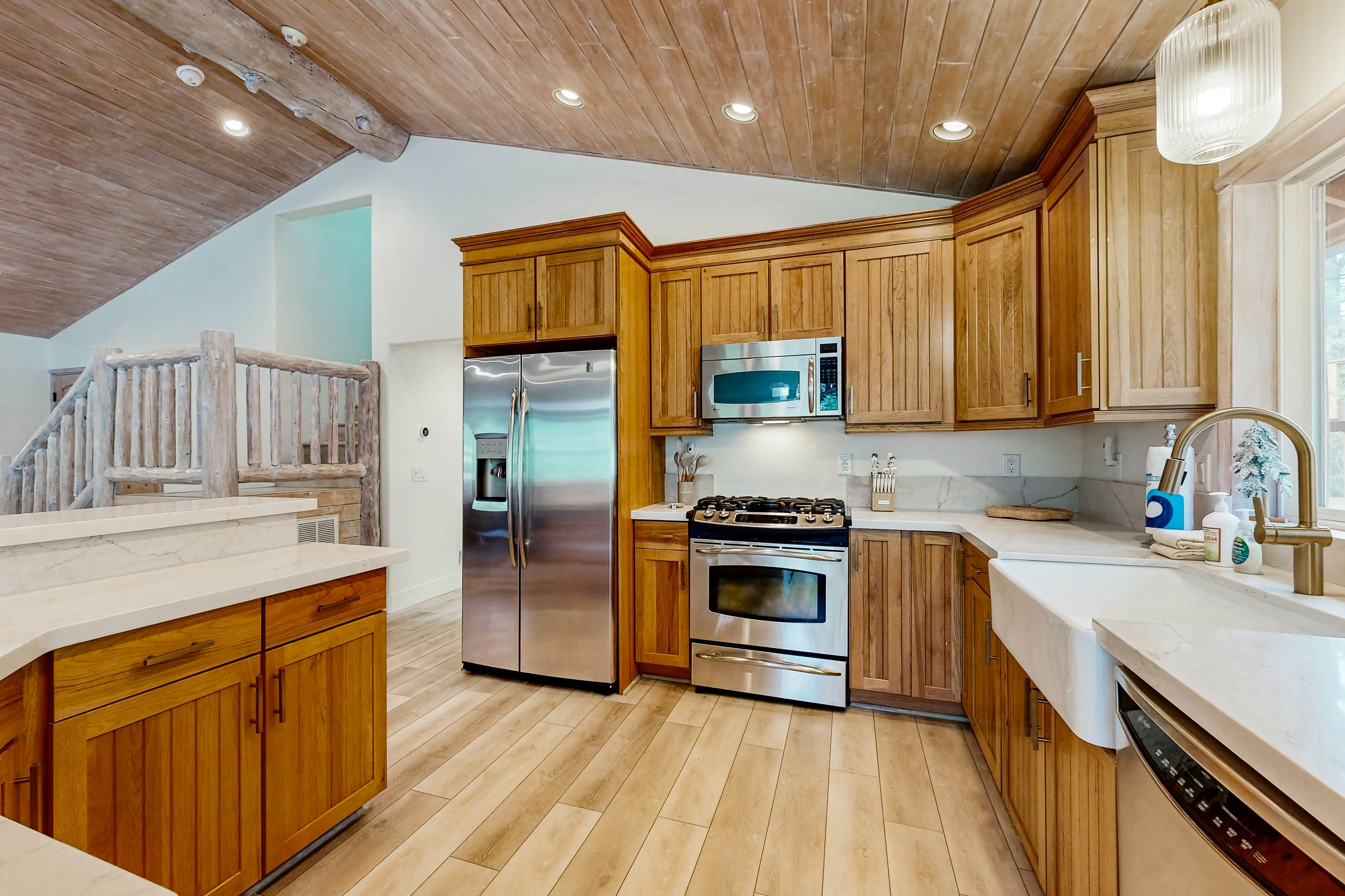 674-Big Bear White Skies