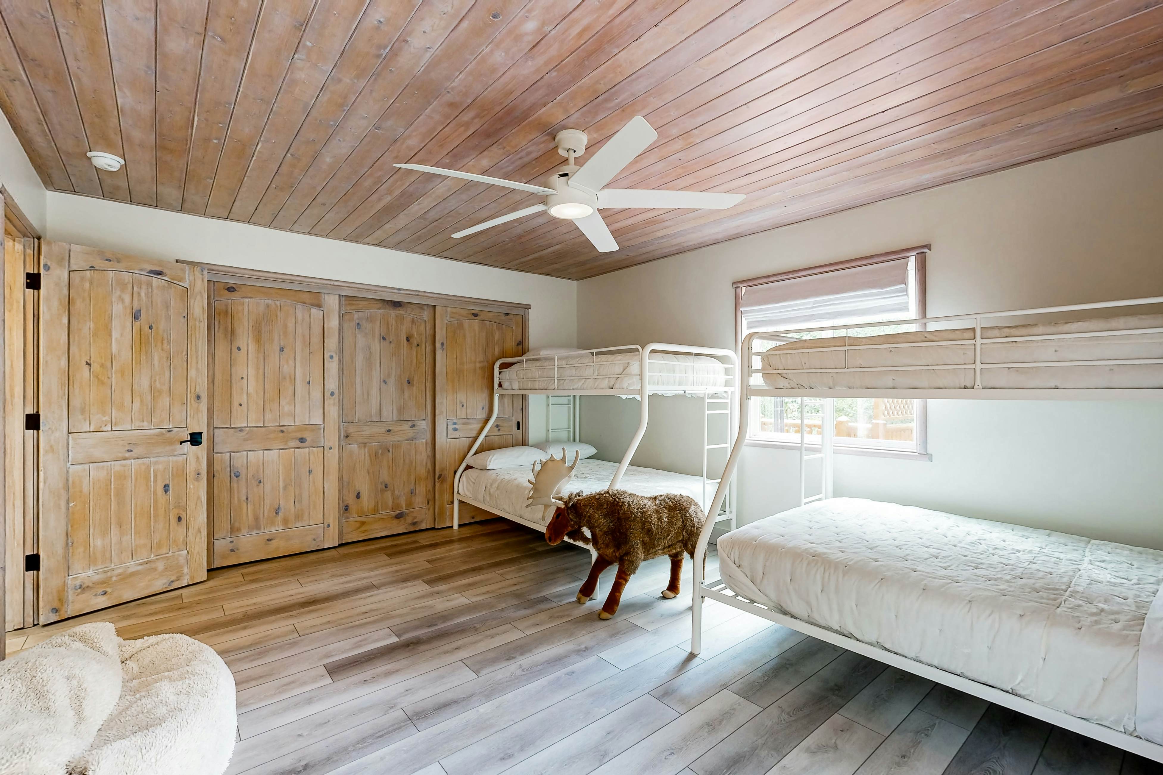 674-Big Bear White Skies