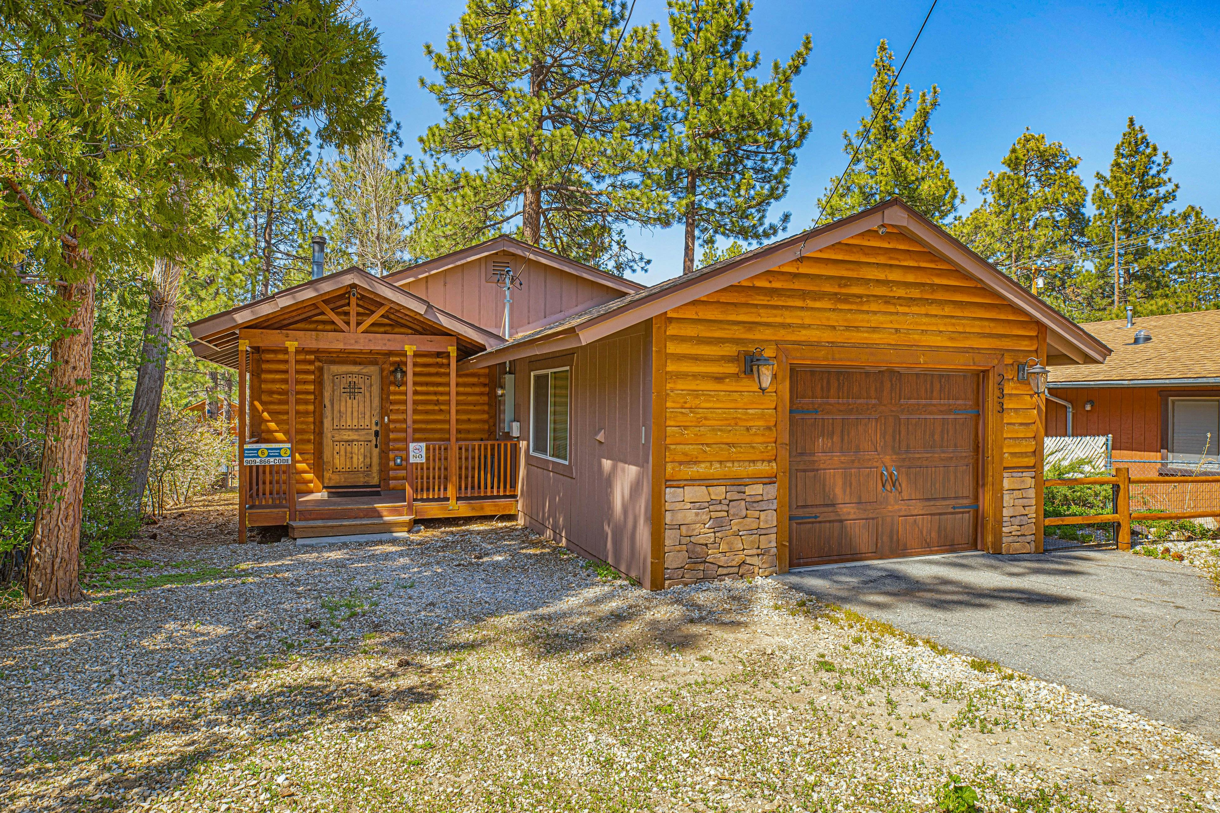 357-Country Club Cabin