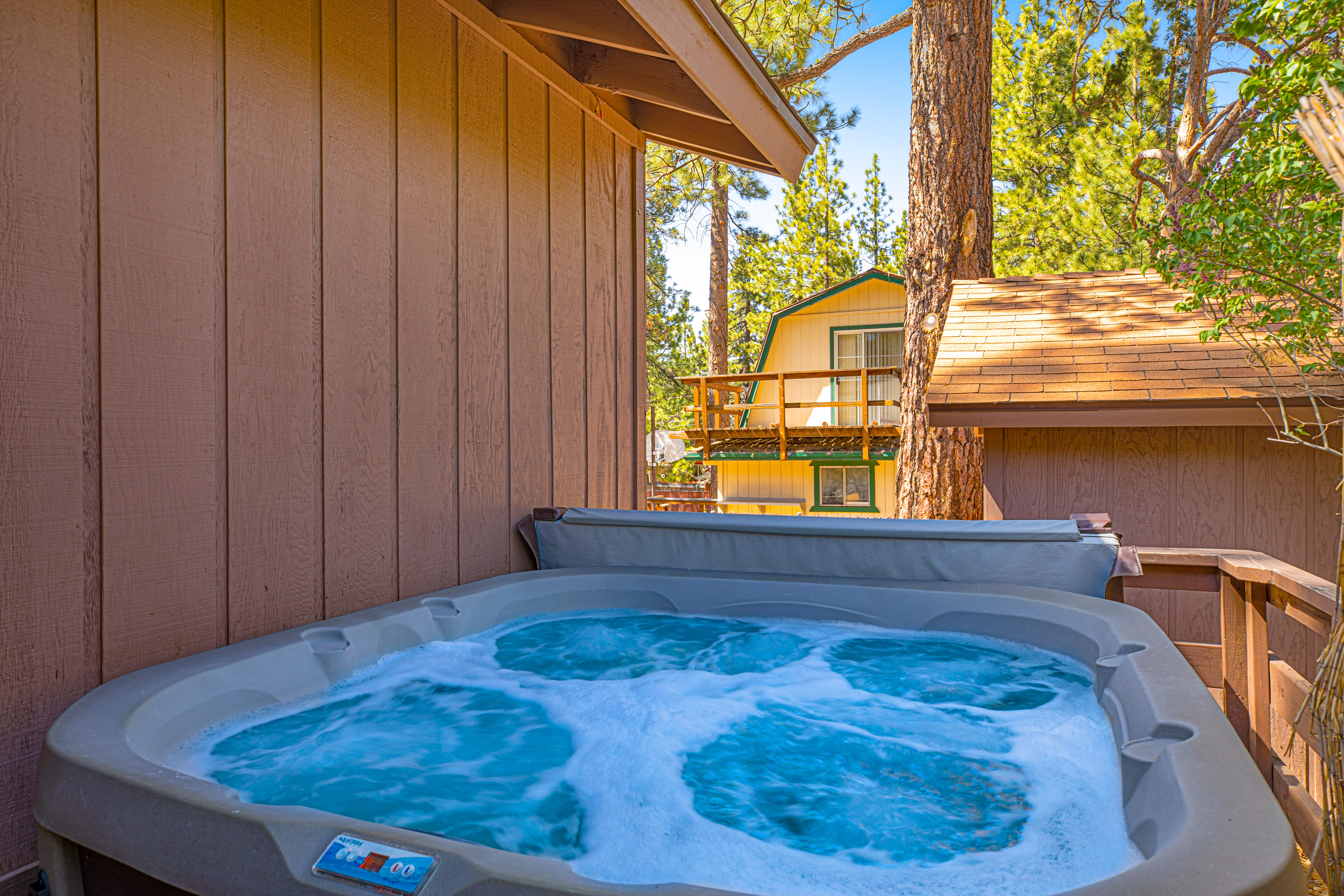 Country Club Cabin ~ Fenced Yard, Dog-friendly cabin in heart of Big Bear with hot tub.