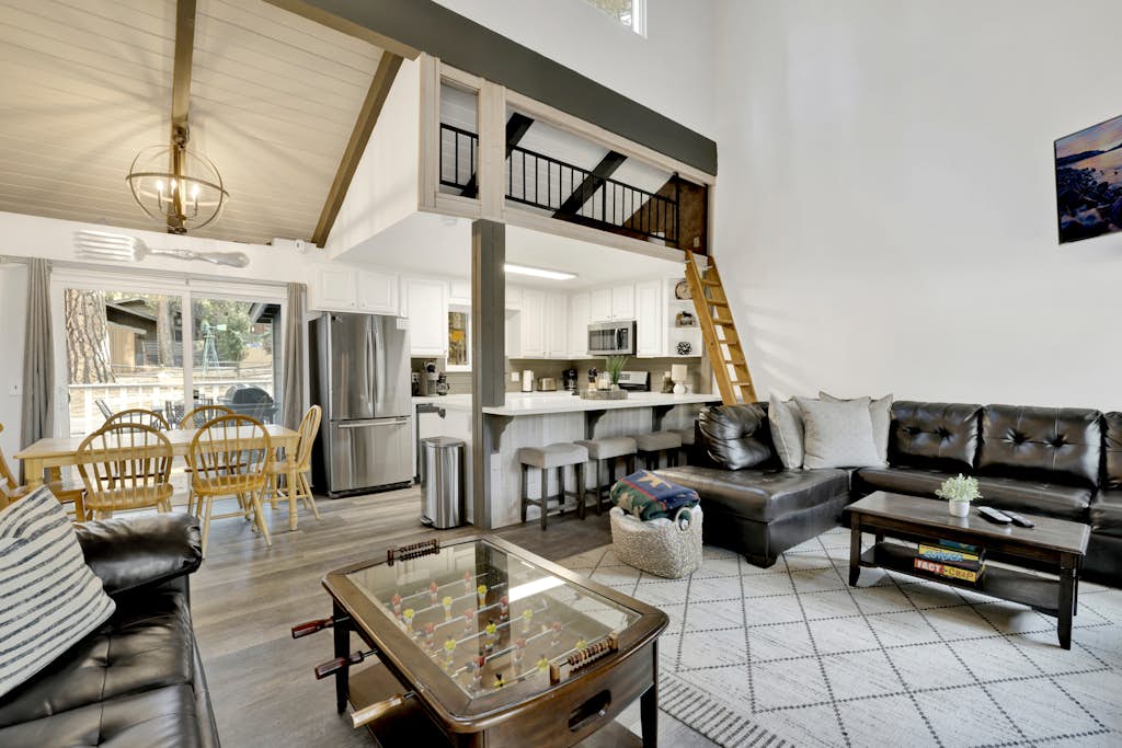 Moose-in' Around ~ Walk to Slopes Mountain Home with Private Hot Tub, Ski Locker.