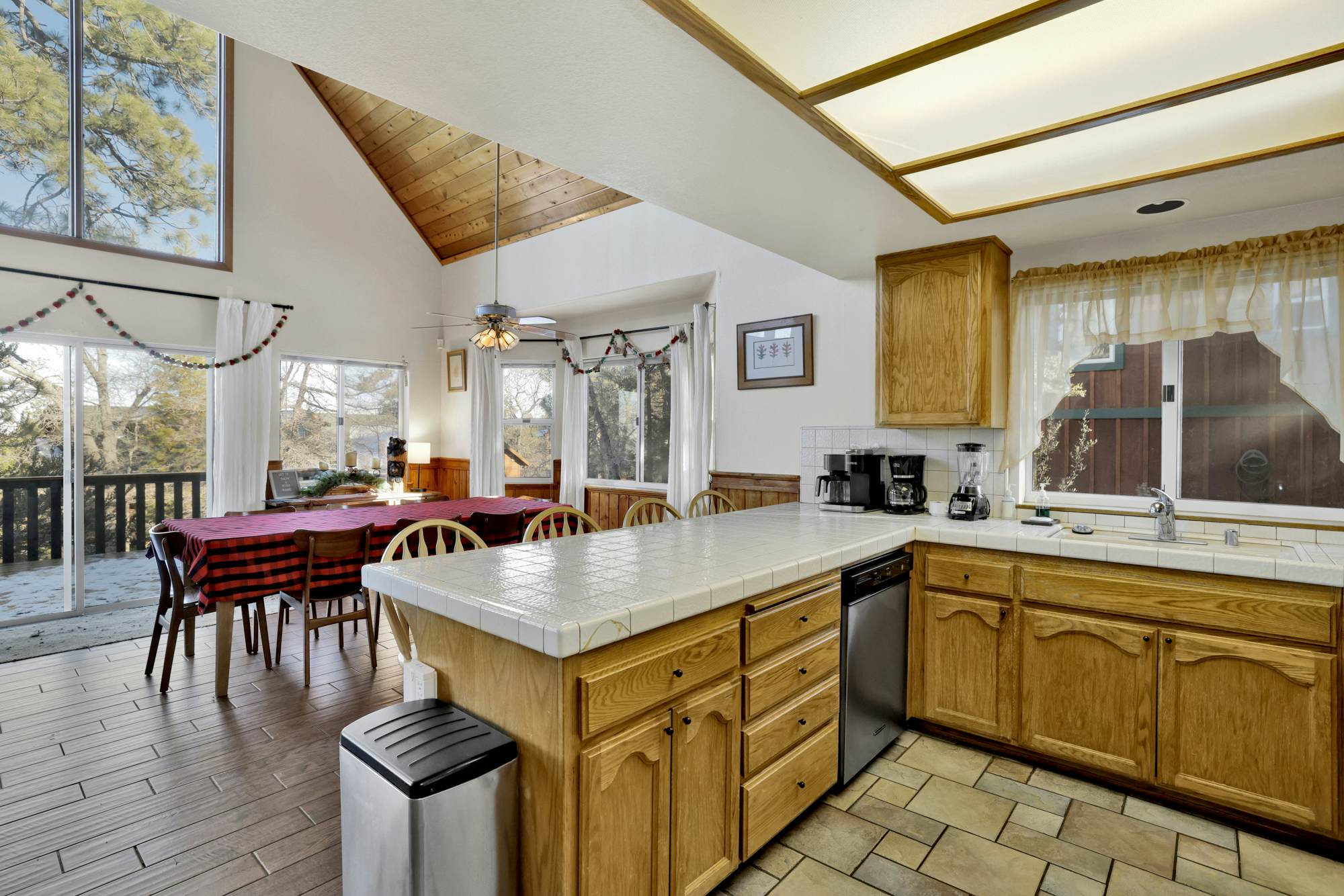 570-Moonridge Alameda