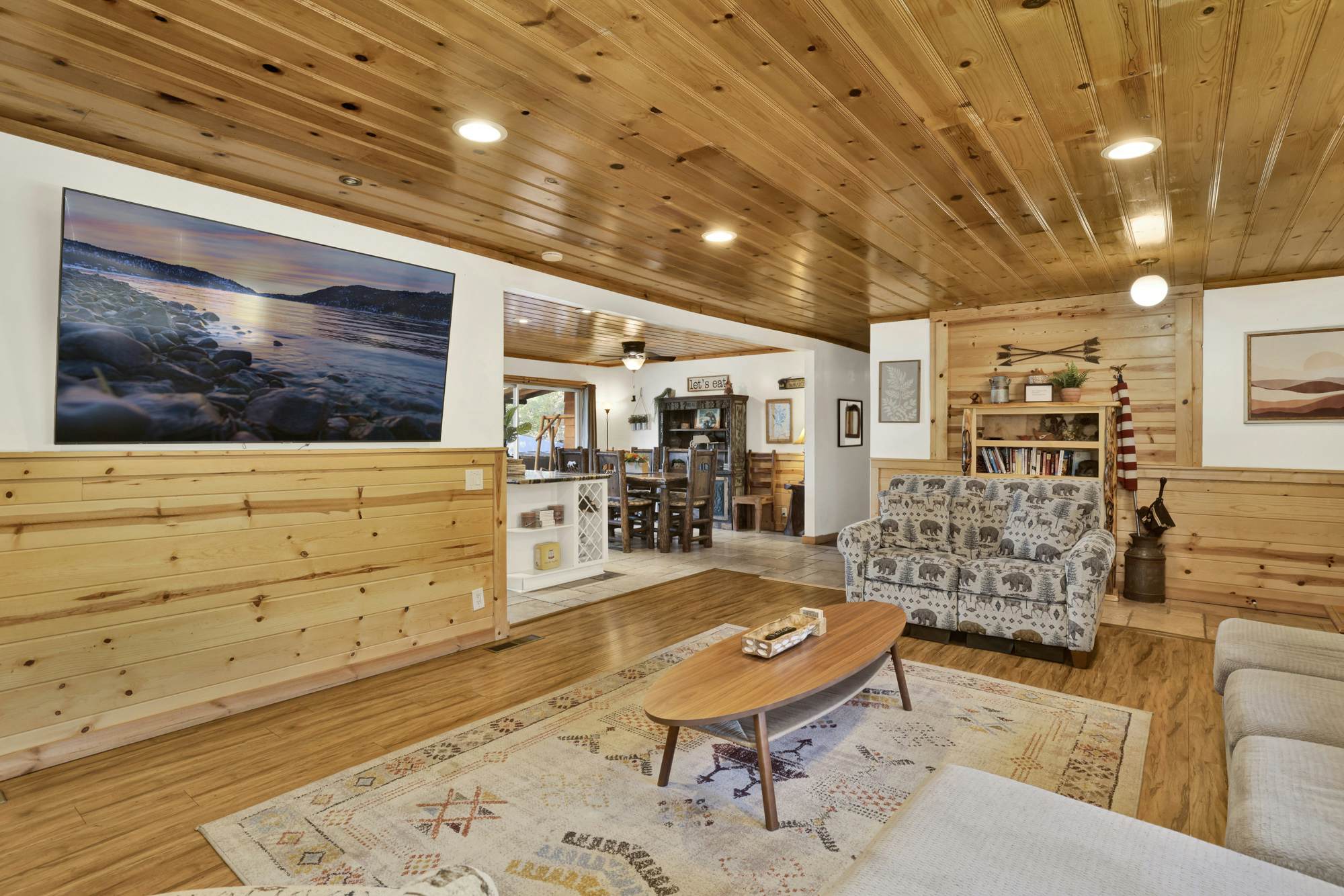 610-Entertainment Cabin