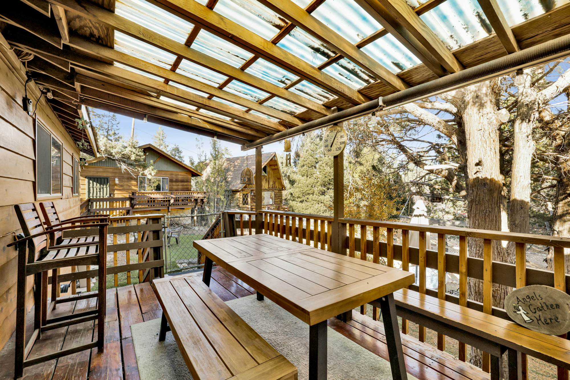 610-Entertainment Cabin