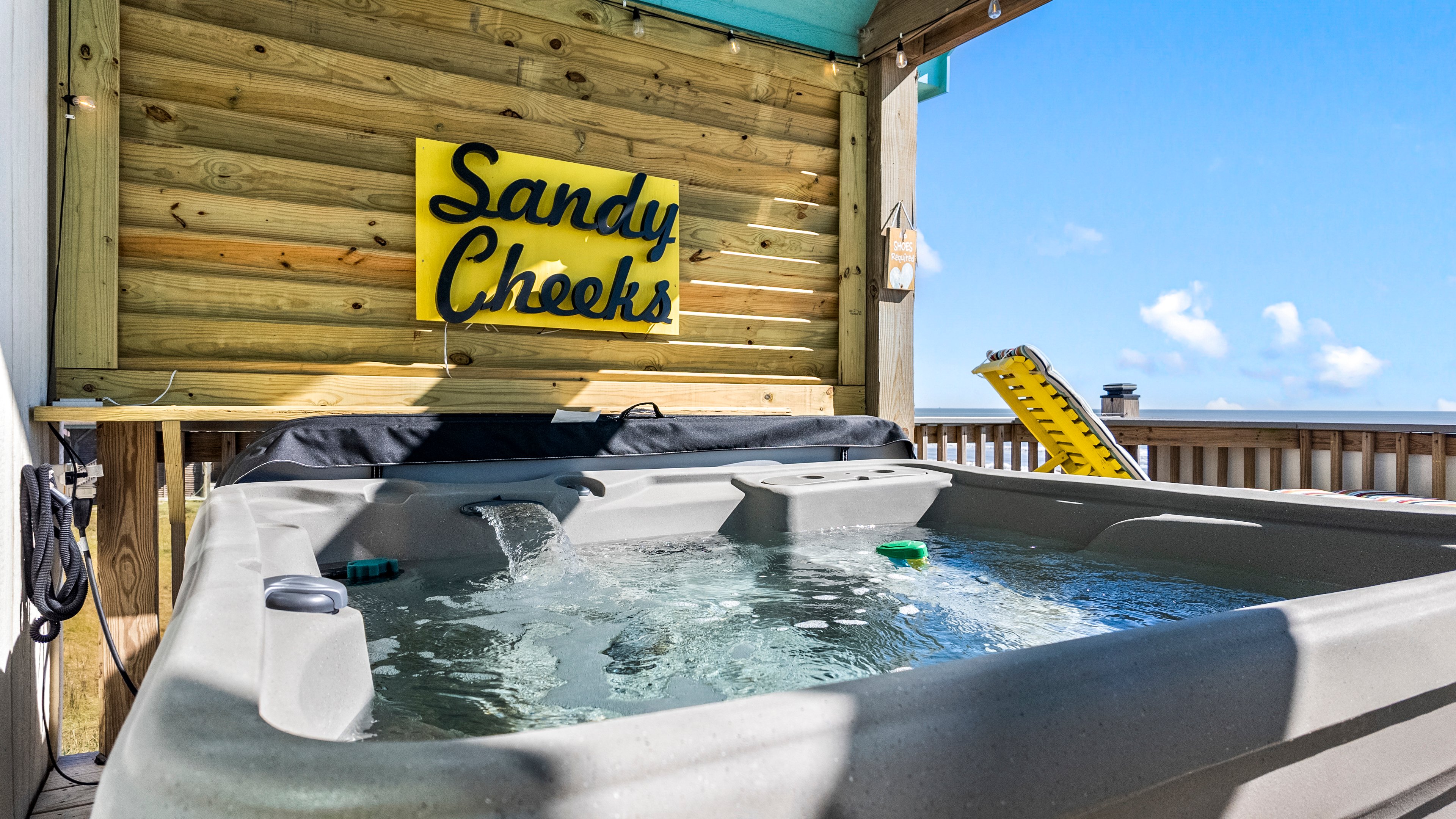 Beachfront | Hot Tub, Game Room, & Lift