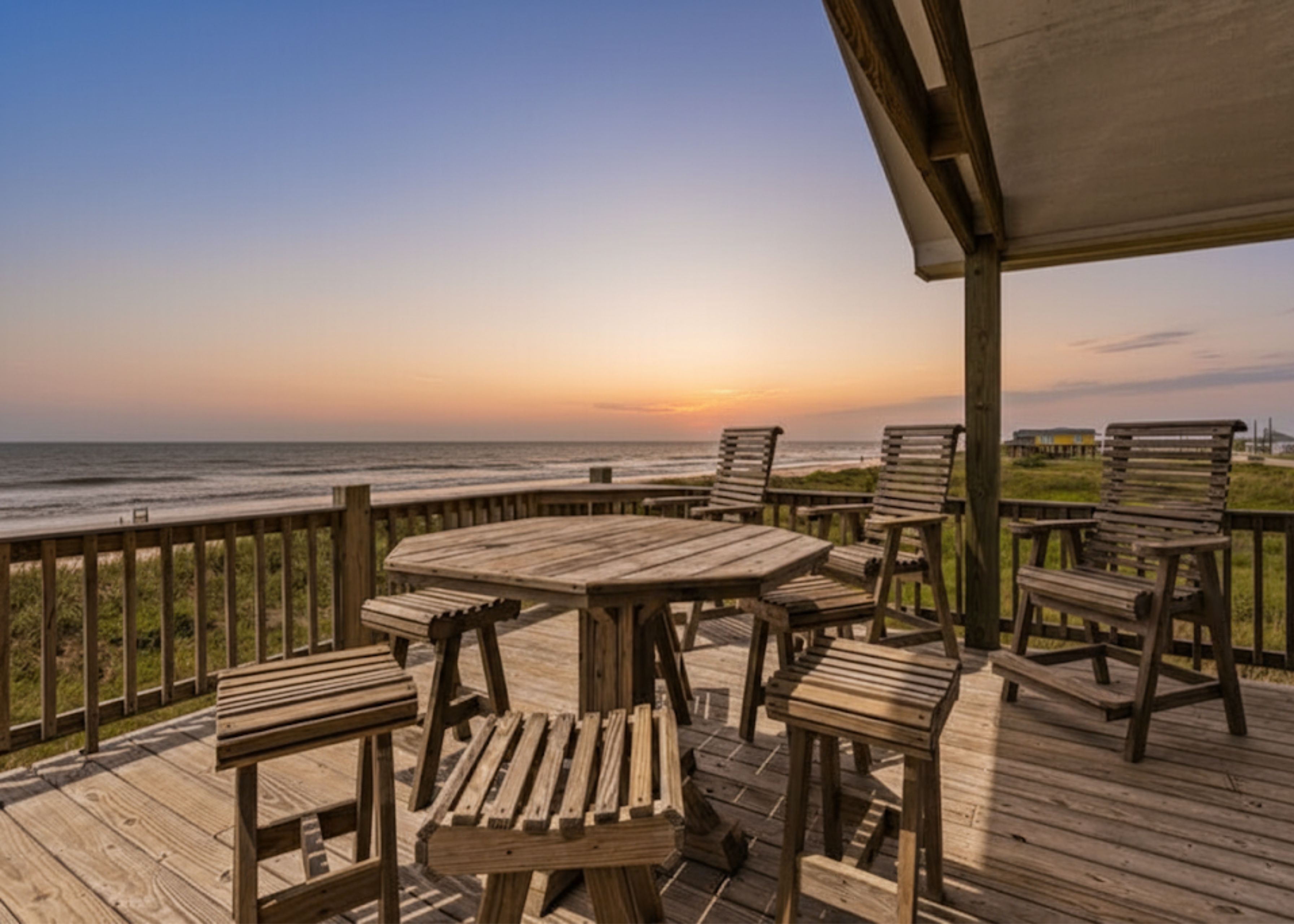 Beachfront | Ocean Views, Loft & Bar