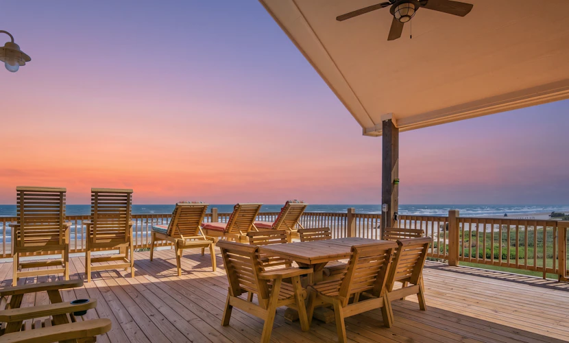Beachfront | Ocean Views, Sunroom & Pet-Friendly