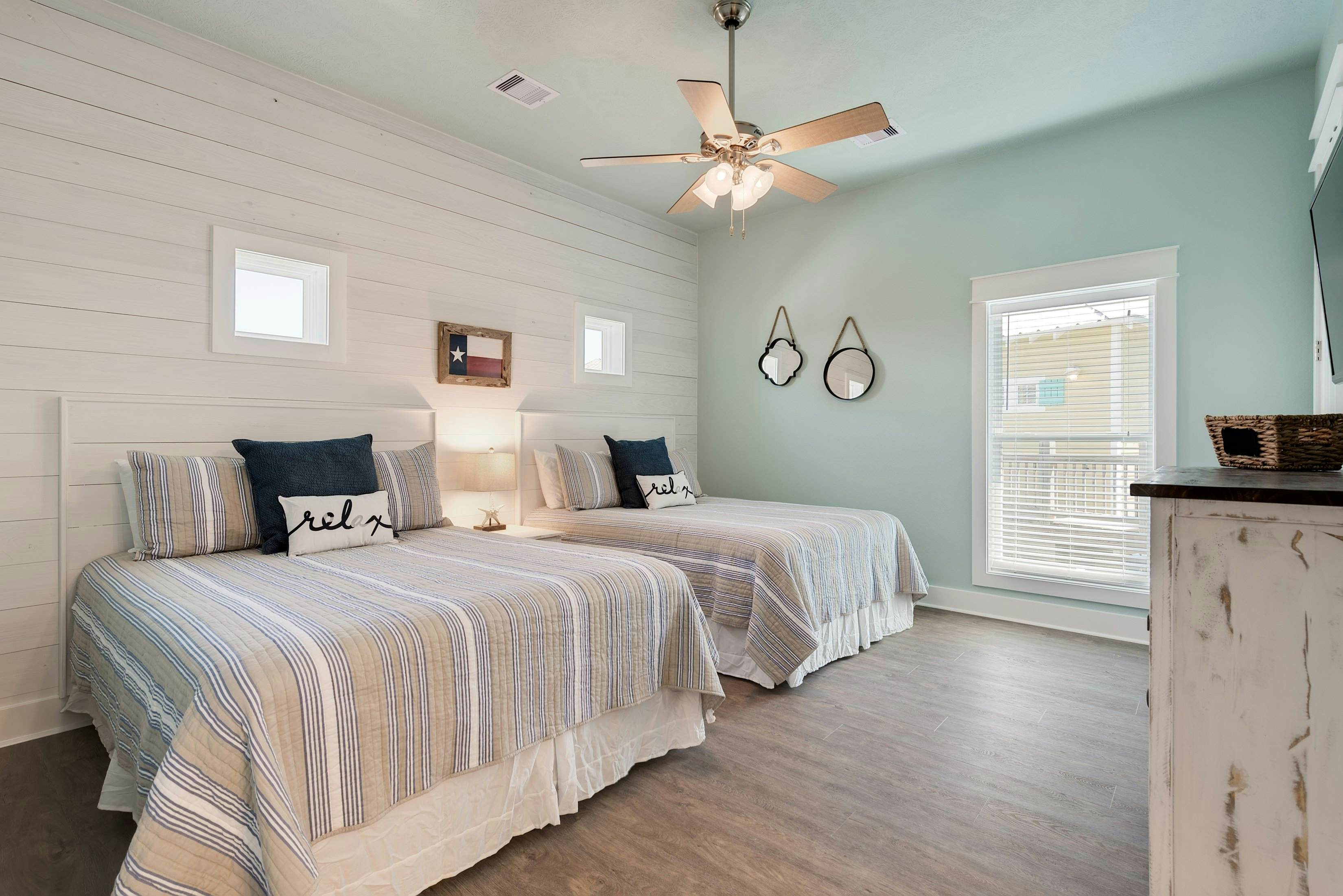 Diamond in the Dunes