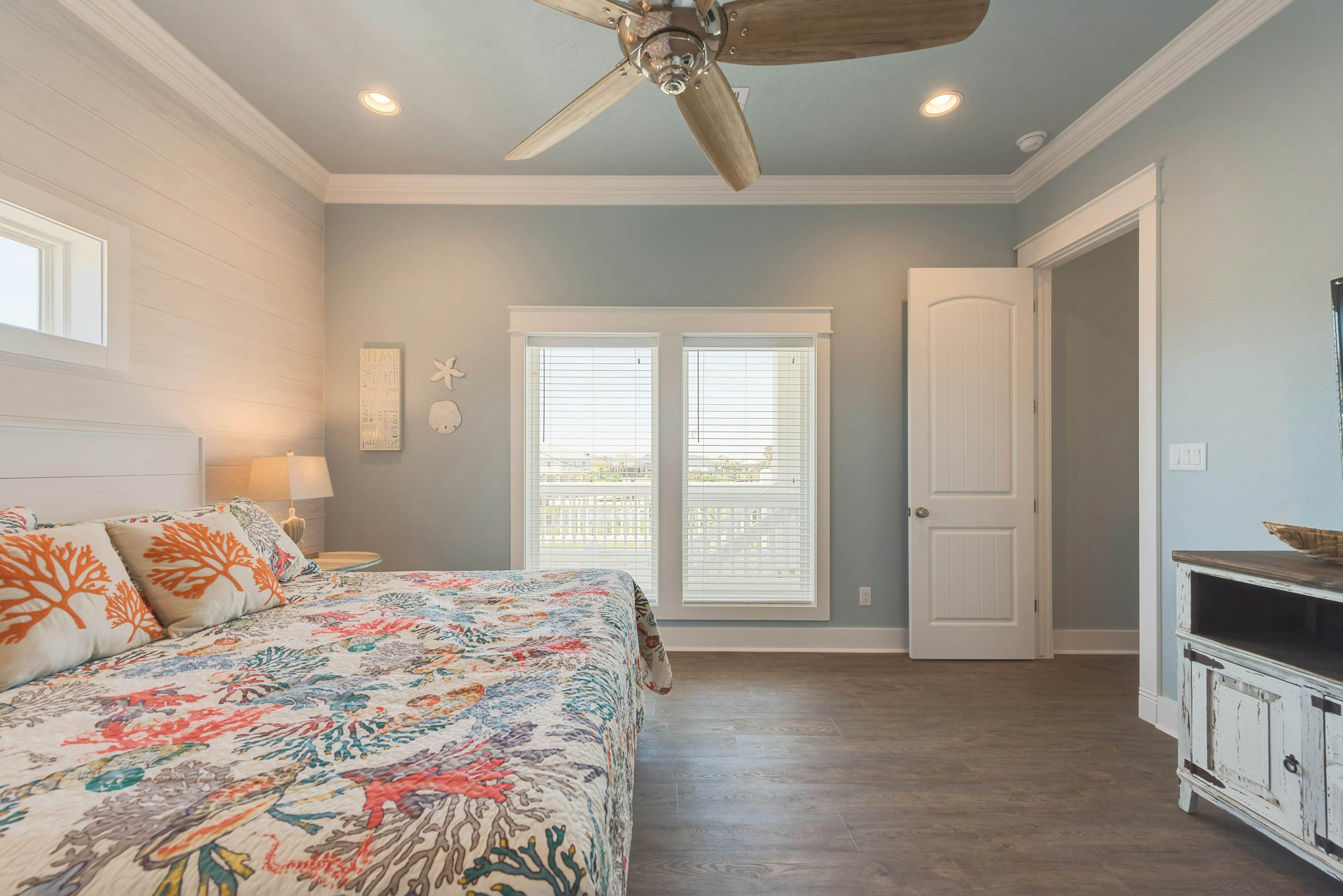 Diamond in the Dunes