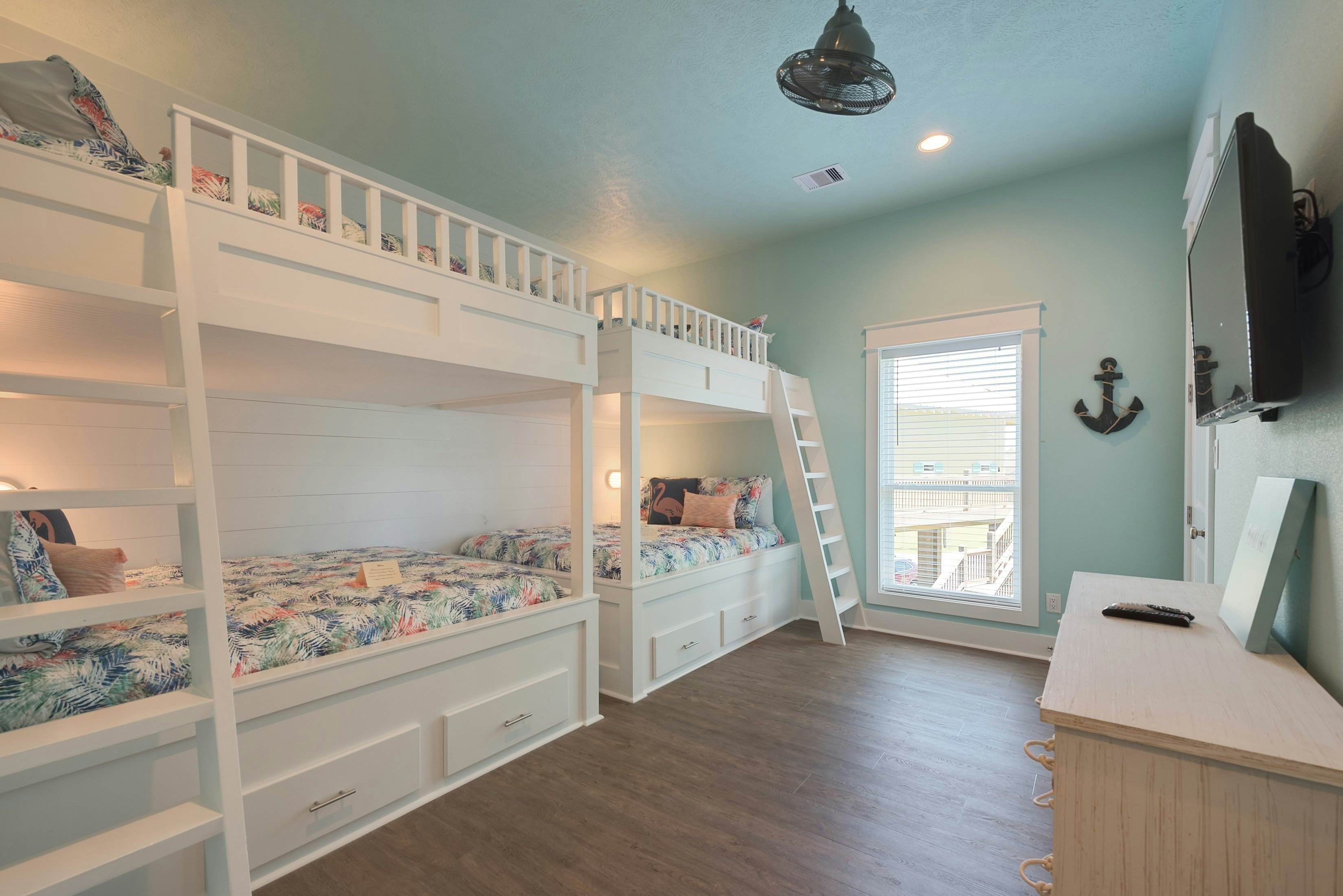 Diamond in the Dunes