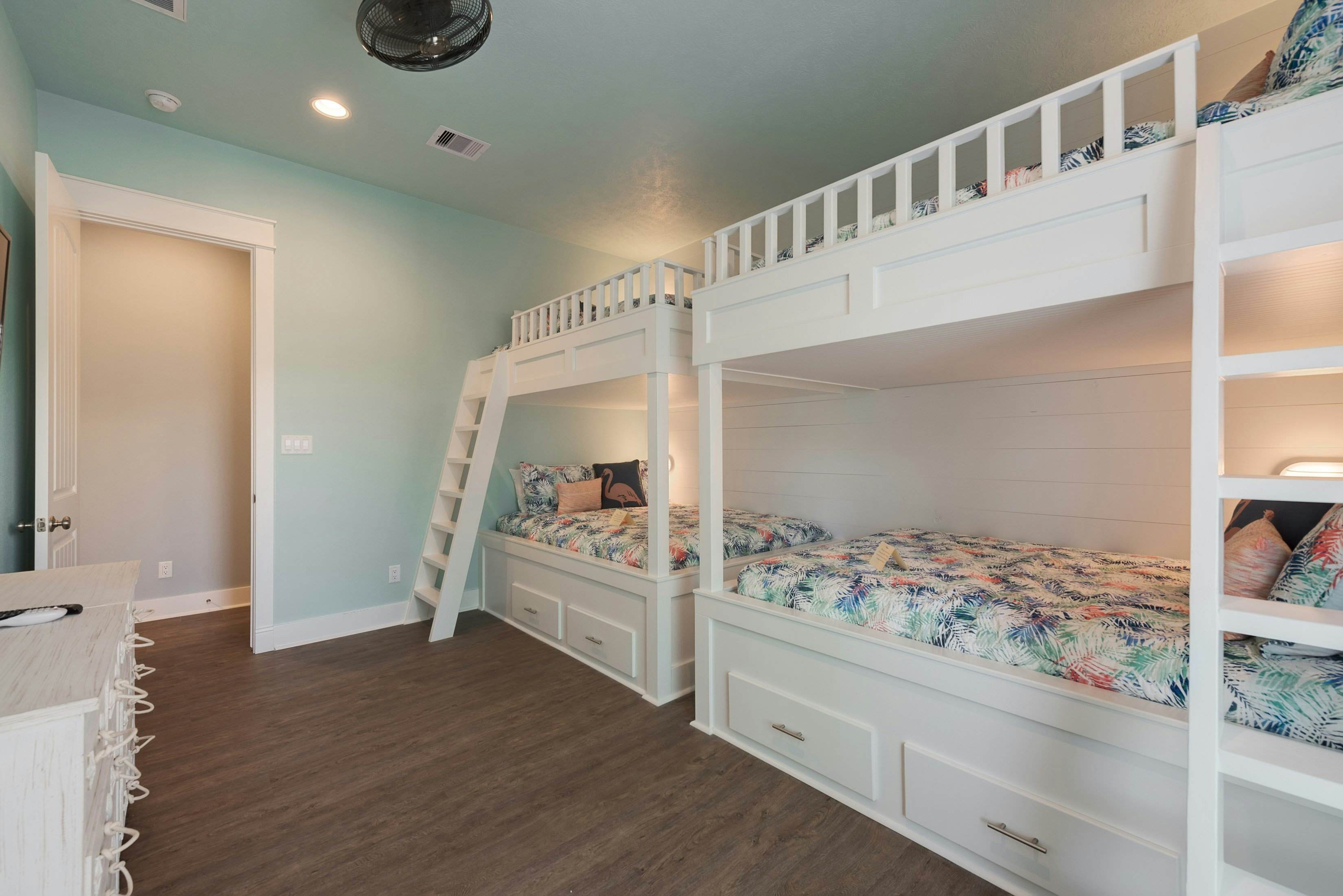 Diamond in the Dunes