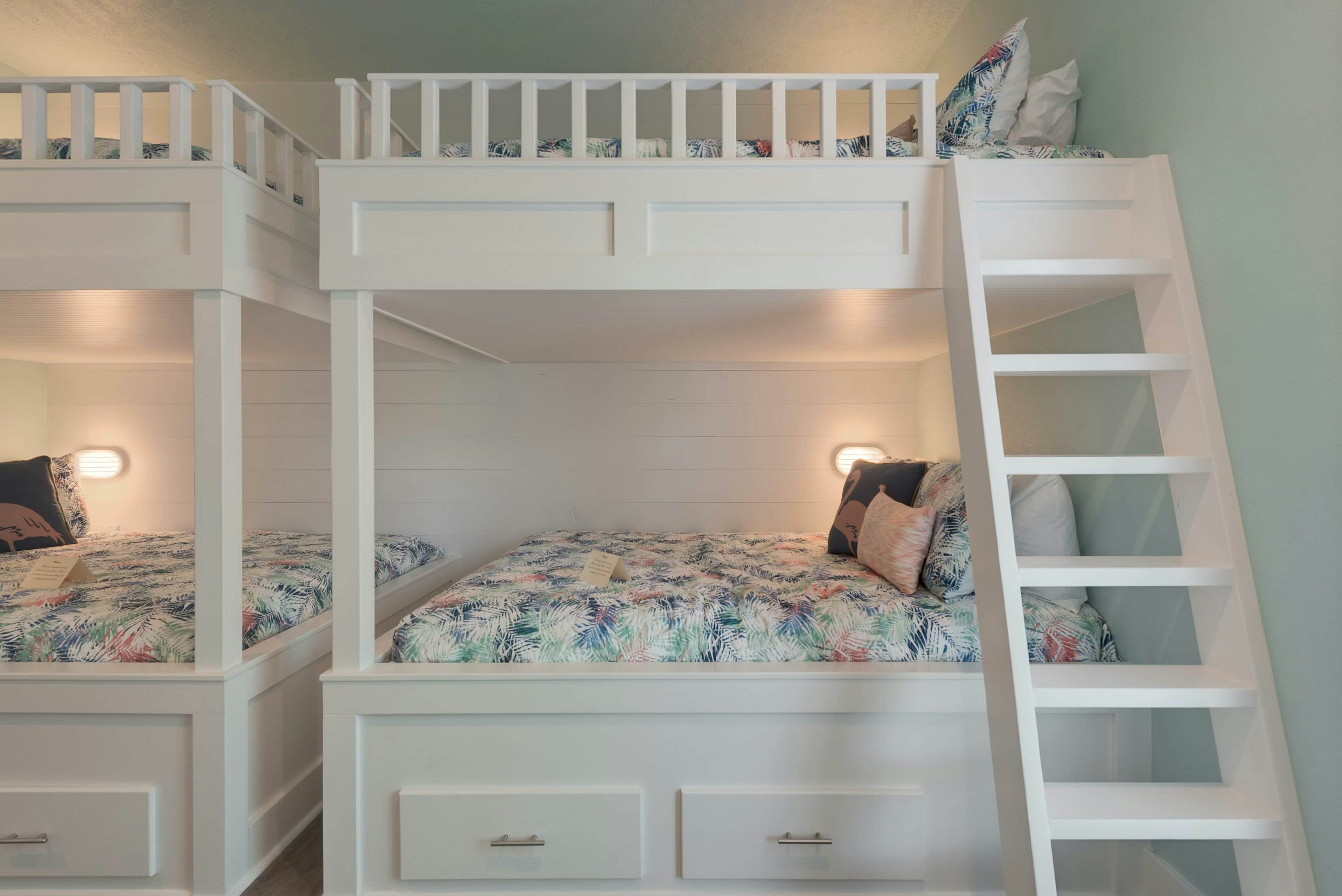 Diamond in the Dunes