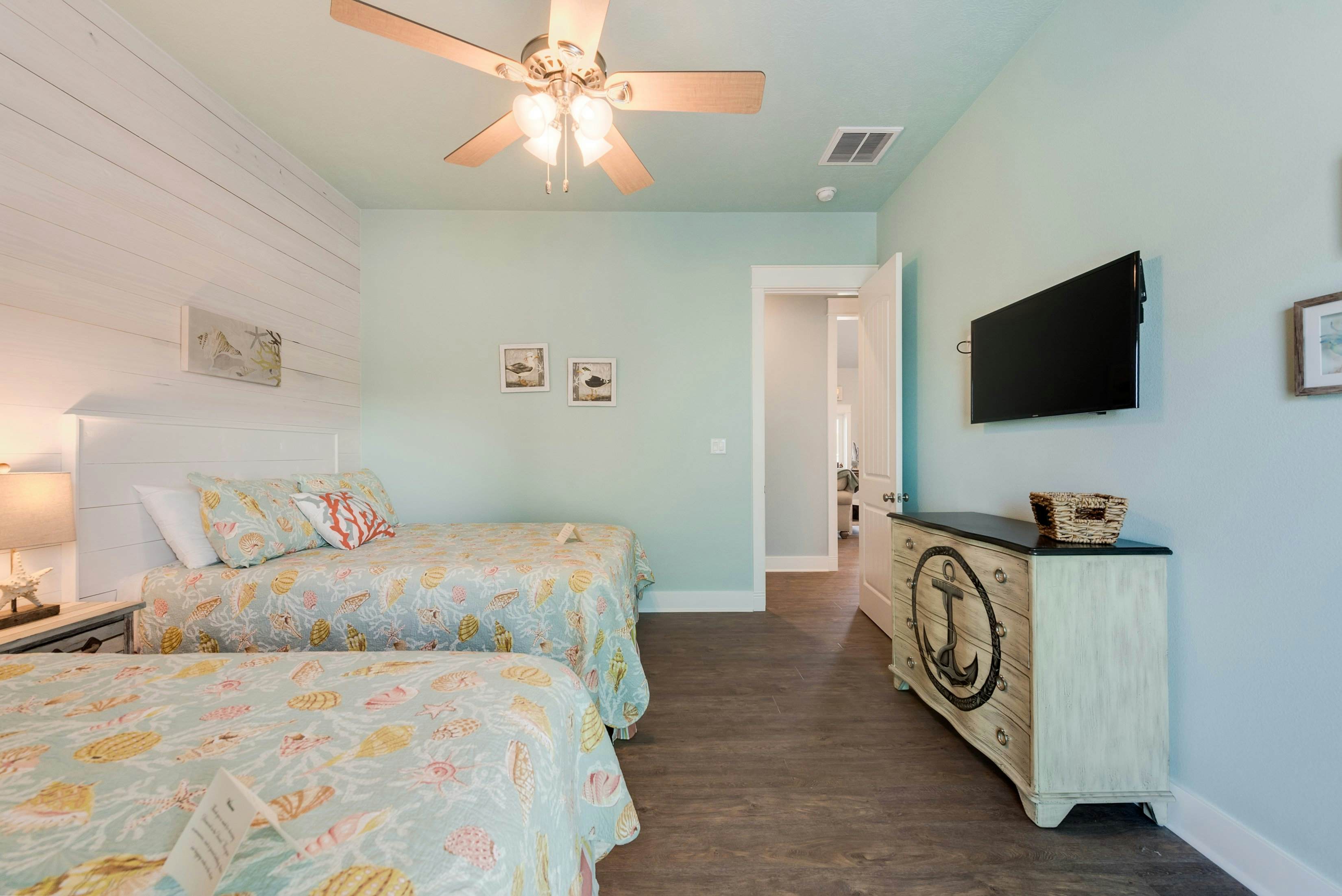 Diamond in the Dunes