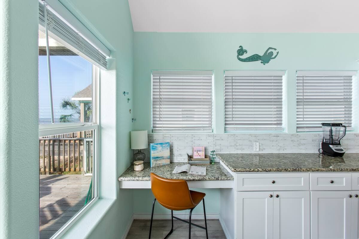 Dragonfly and Flamingo