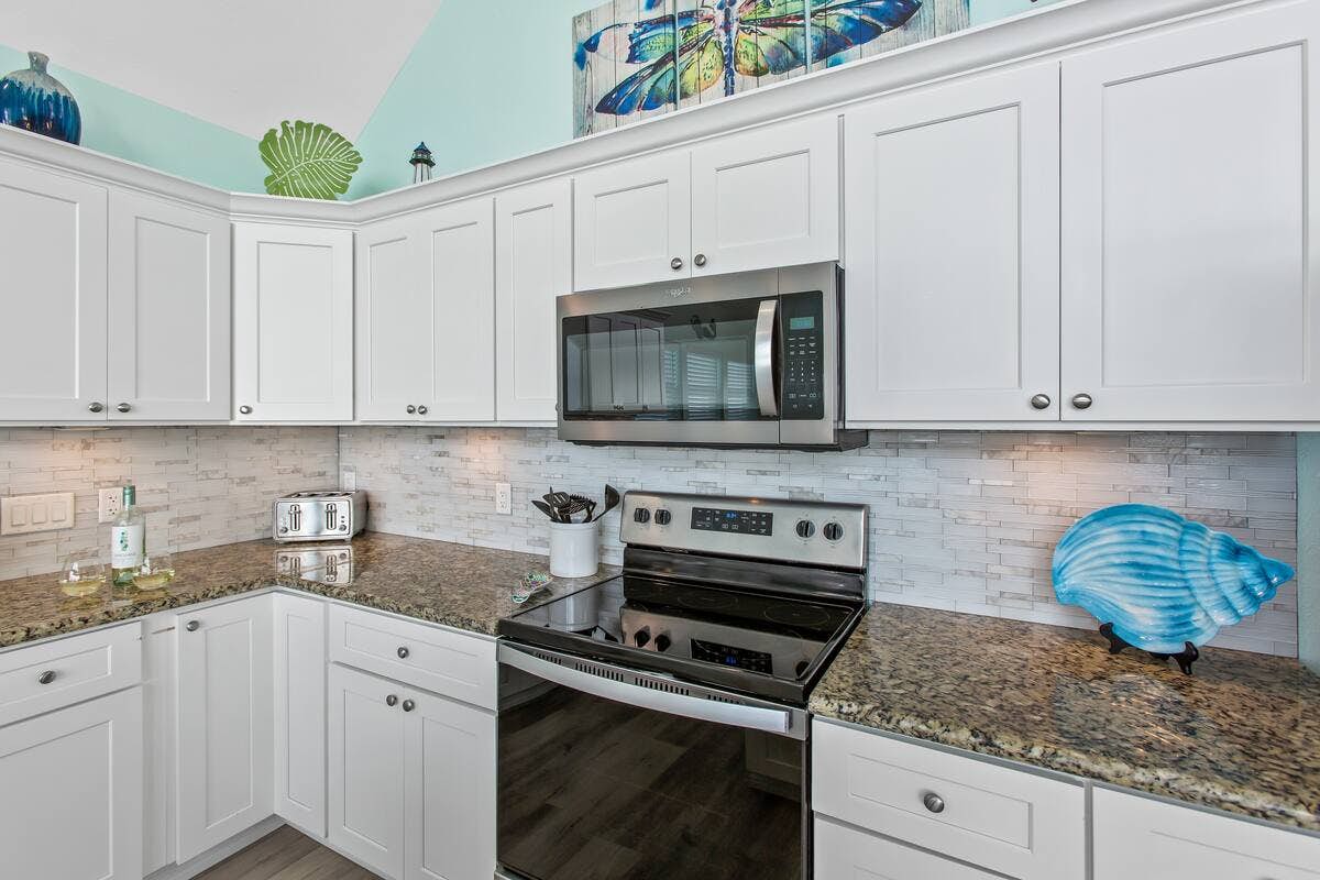 Dragonfly and Flamingo