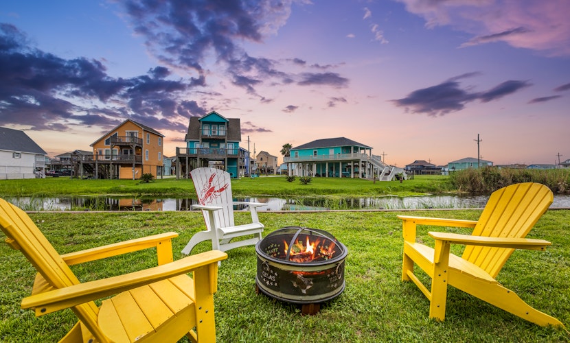 Canal Front | Gated Community, Firepit & Decks