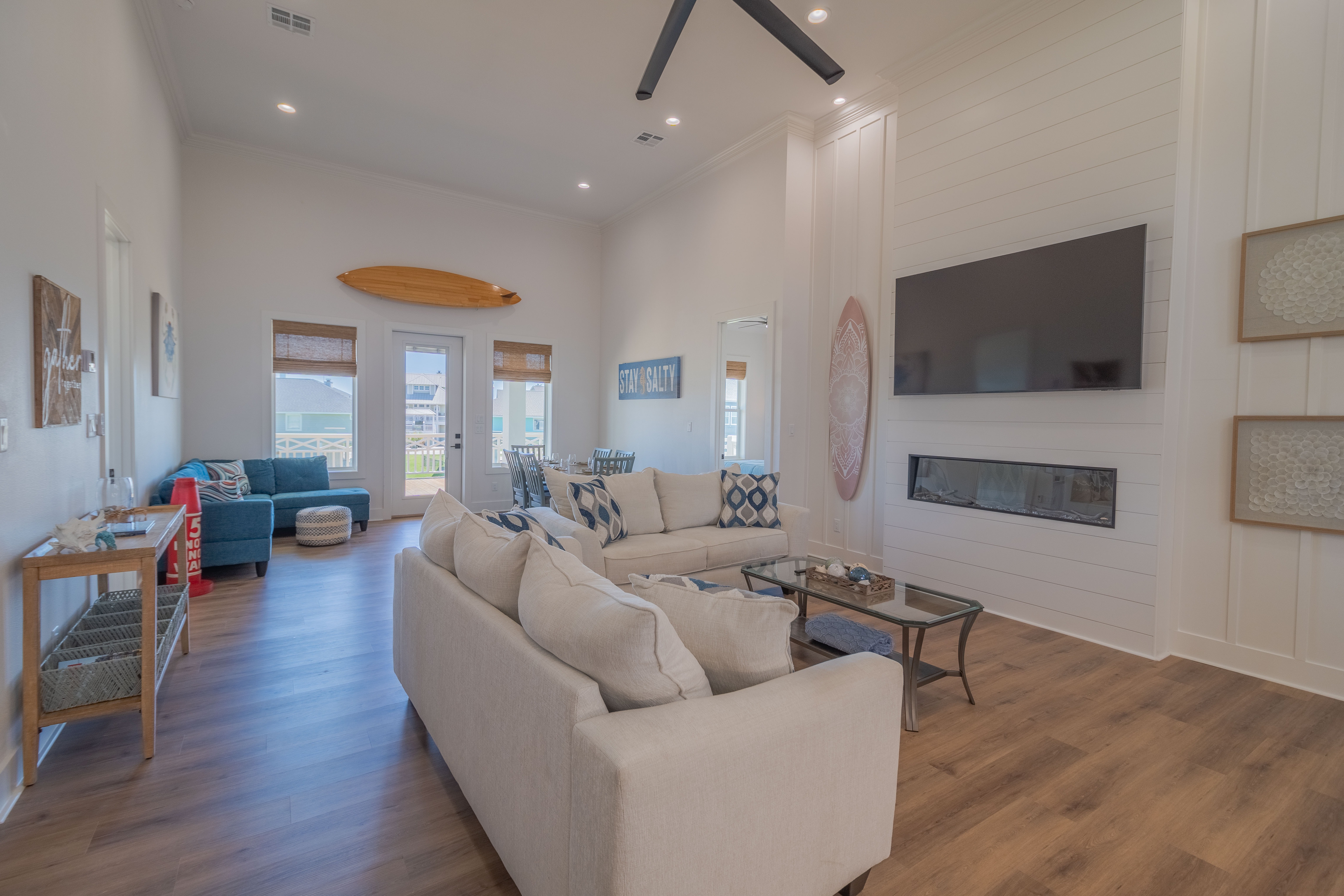 Steps to the Beach l Modern Interior