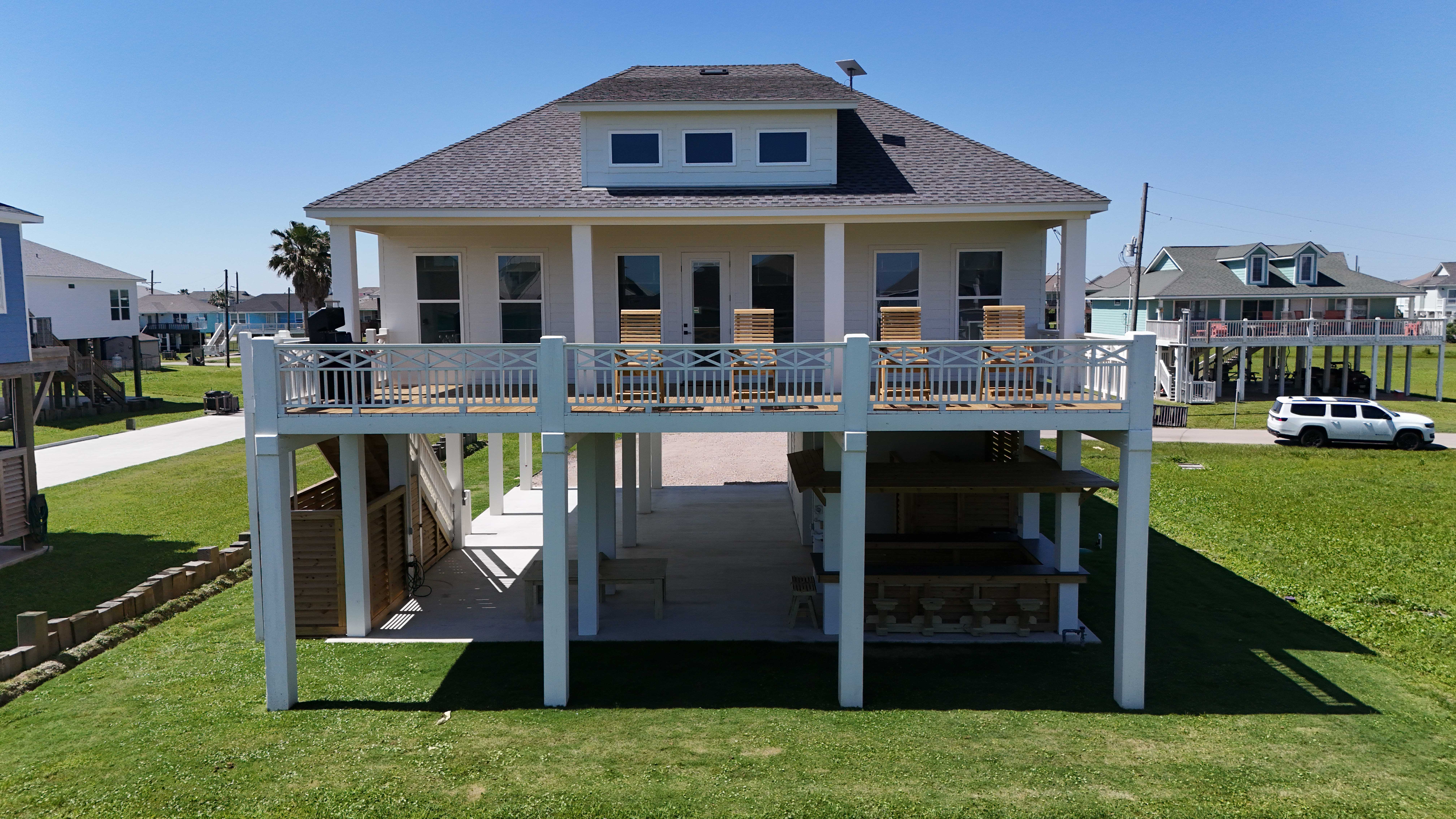 Steps to the Beach l Modern Interior