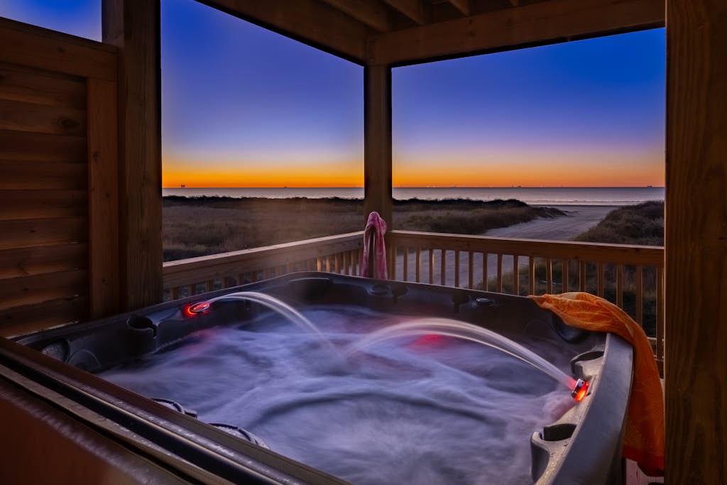 Luxury Beachfront l Private Hot Tub, Pool, & 2 Arcade Games