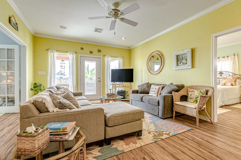 Escape | Steps to the Beach | Large Deck | Group Ready