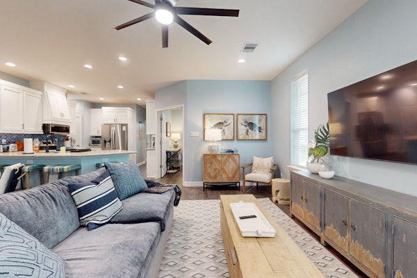 Retreat | Gulf Views | Large Deck | Group Ready