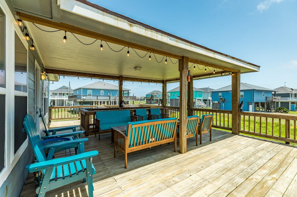 Dream | Steps to the Beach | Large Deck