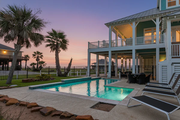 Exclusive Pool | Gulf Views | Modern