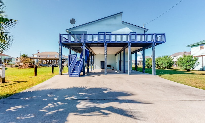 Escape | Gulf Views | Large Deck | Pet Friendly