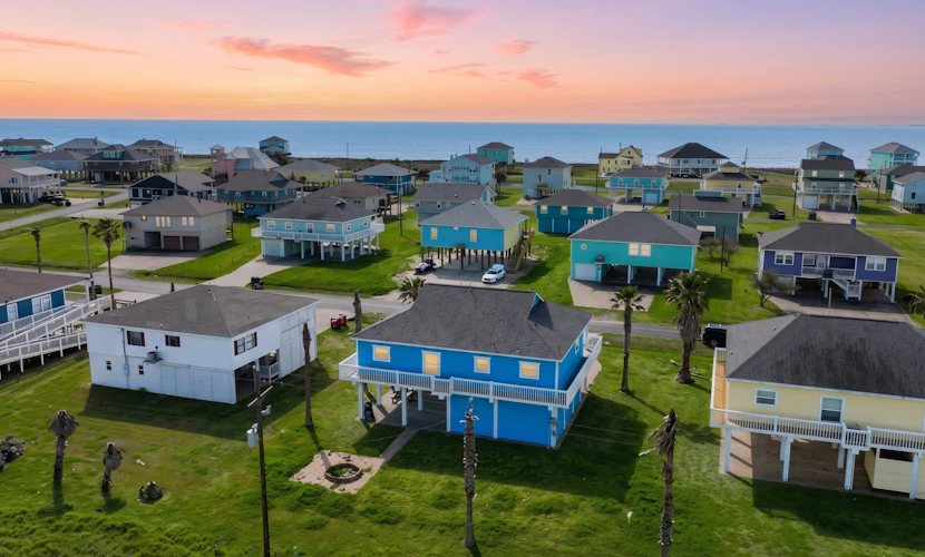 Perfect | Steps to Beach | Firepit | Sleeps 10