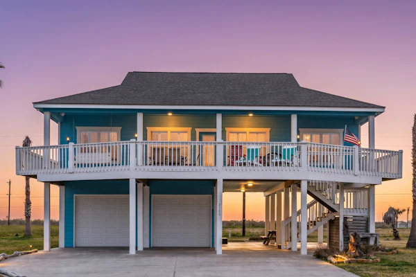 Perfect | Steps to Beach | Firepit | Sleeps 10