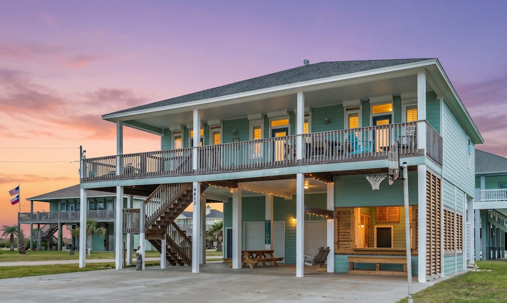 Tiki Bar | Gulf Views | Basketball Hoop | Sleeps 16