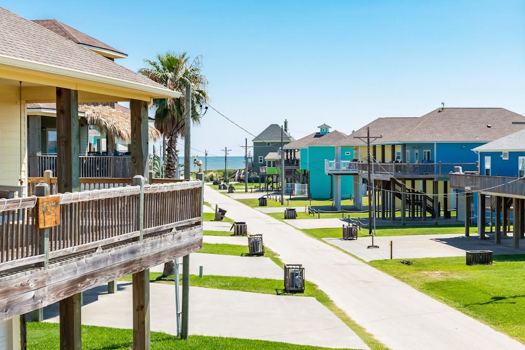 Retreat | Steps to the Beach | Sleeps 10