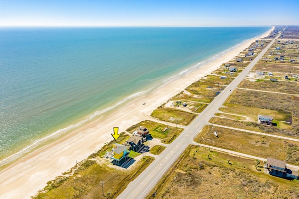 Beachfront 4br, Multiple Decks, Pet-Friendly, Sleeps 16