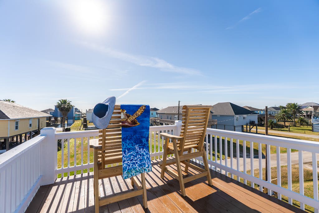 Escape | Steps to the Beach | Large Deck | Group Ready